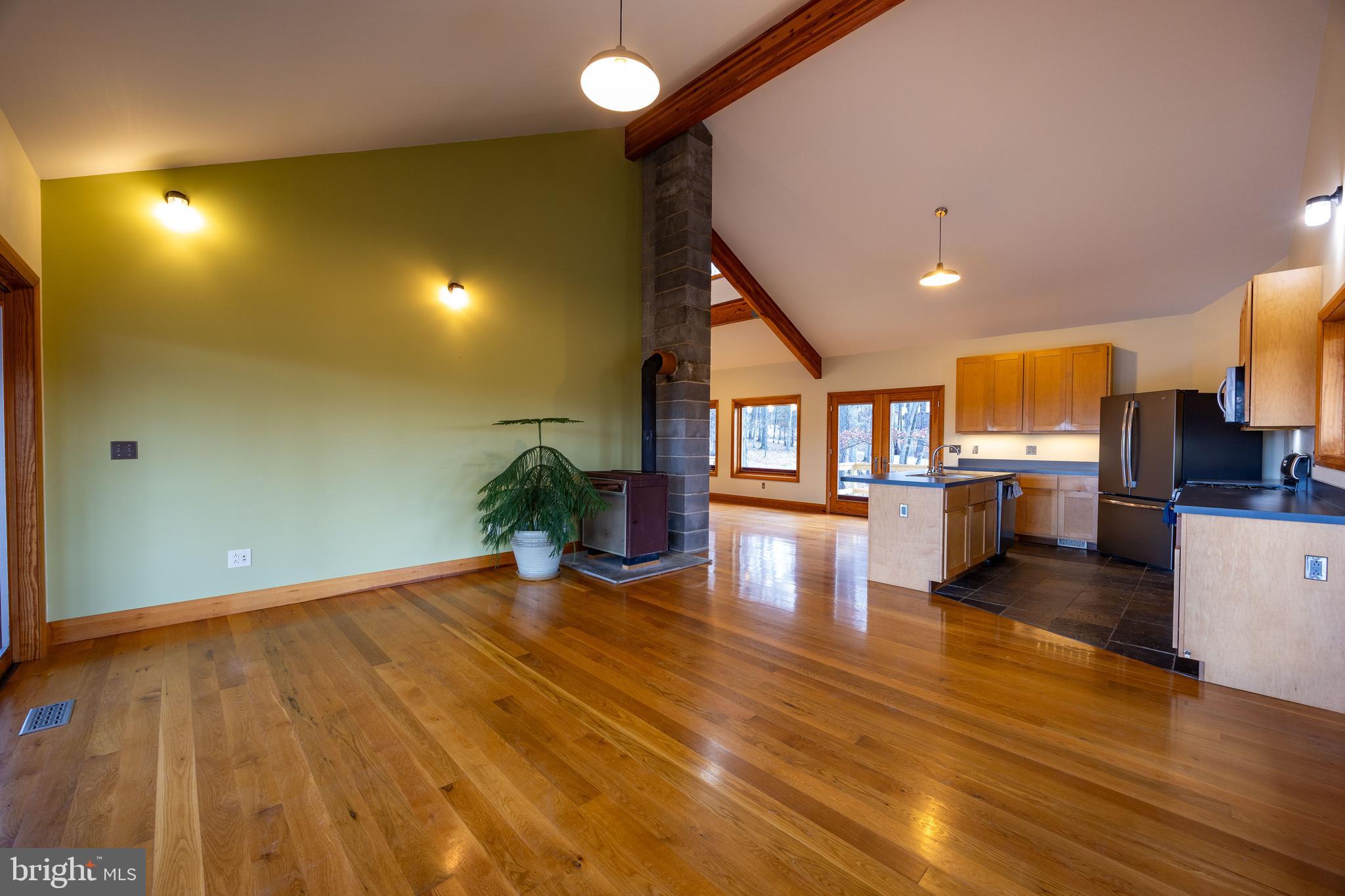 BROOMGRASS - Residential