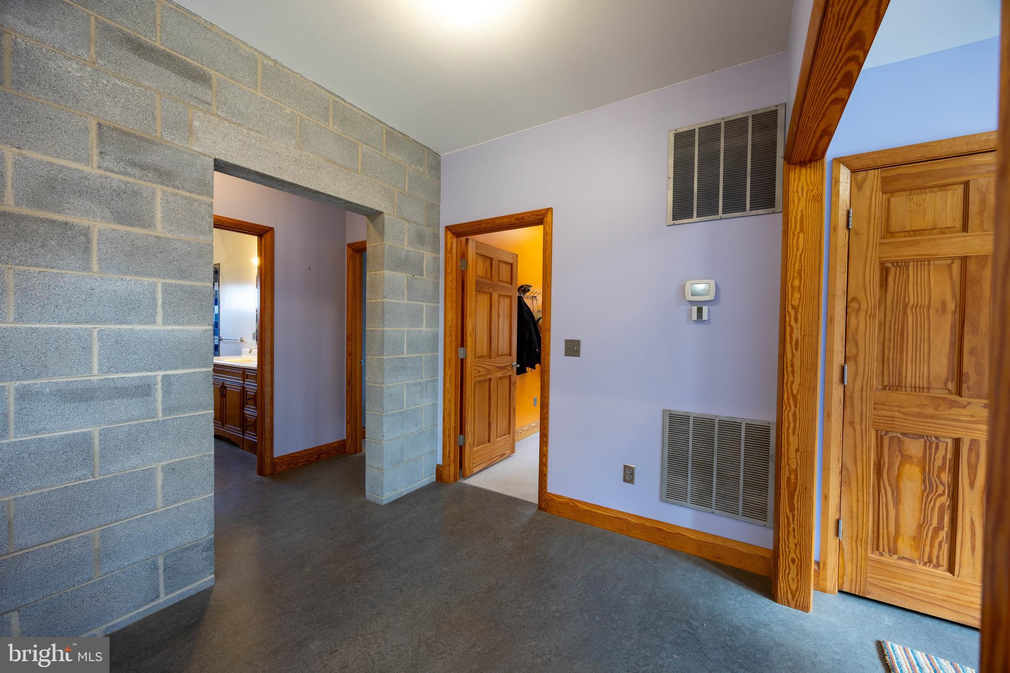 BROOMGRASS - Residential