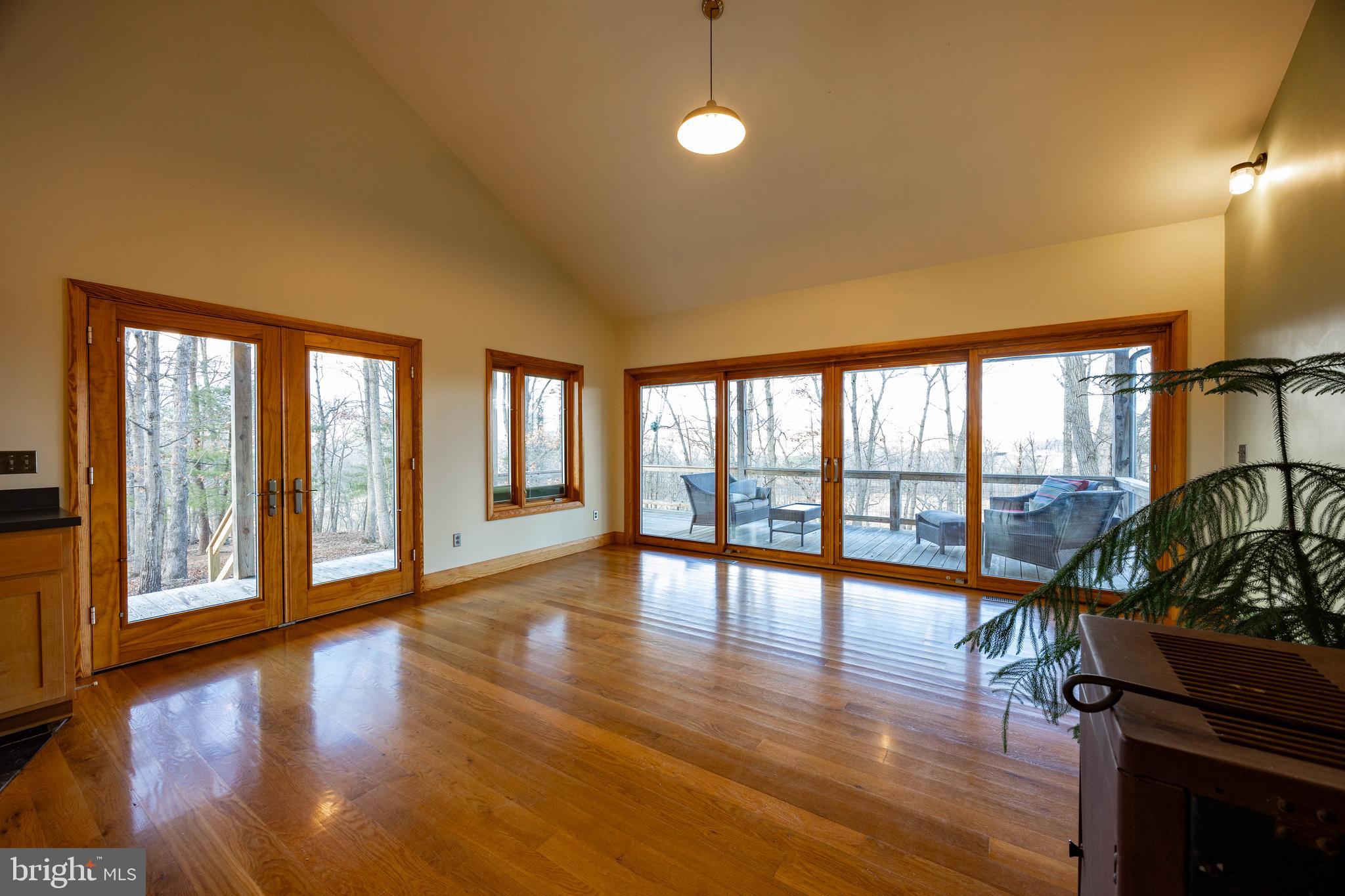 BROOMGRASS - Residential