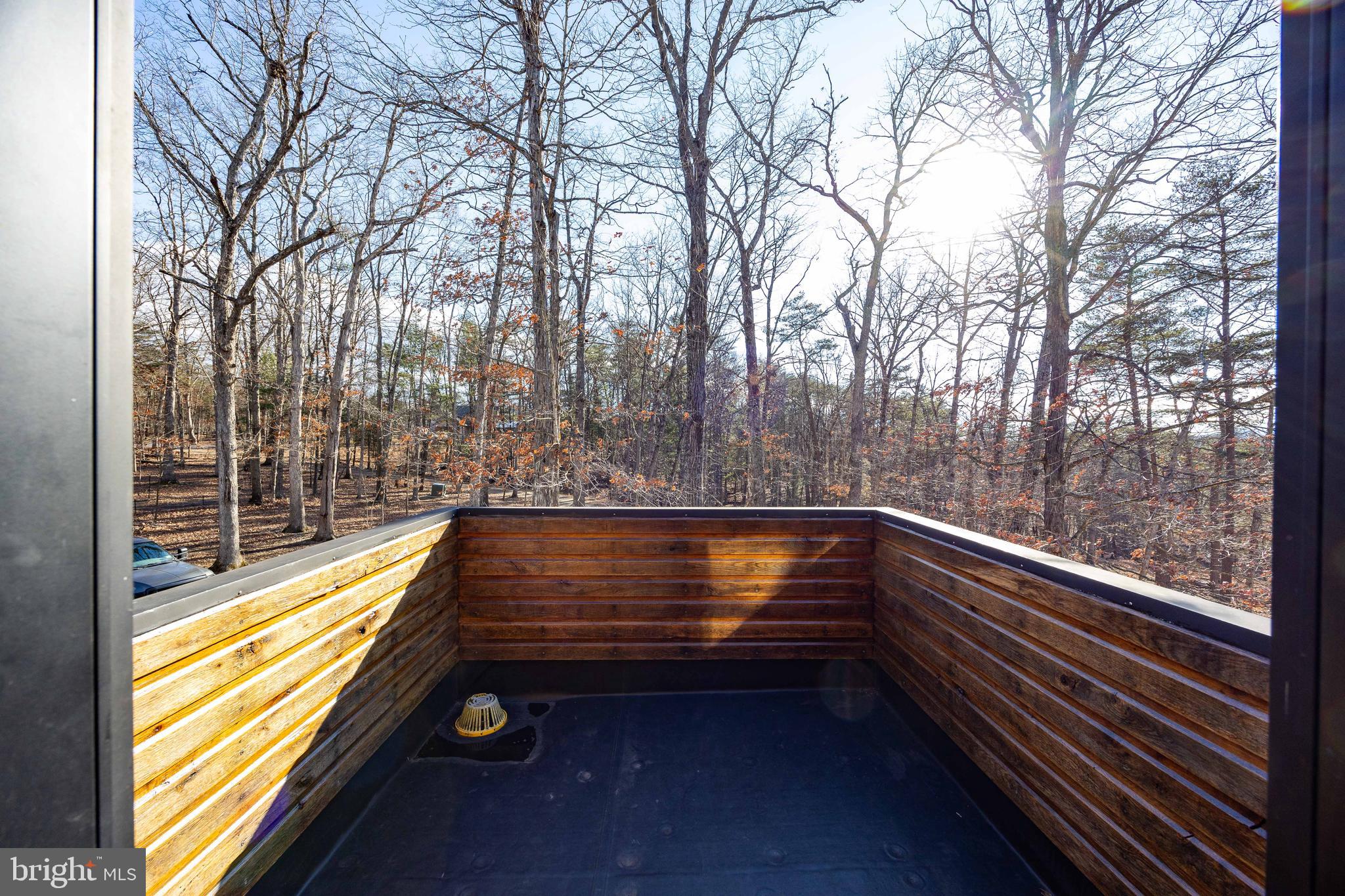 BROOMGRASS - Residential