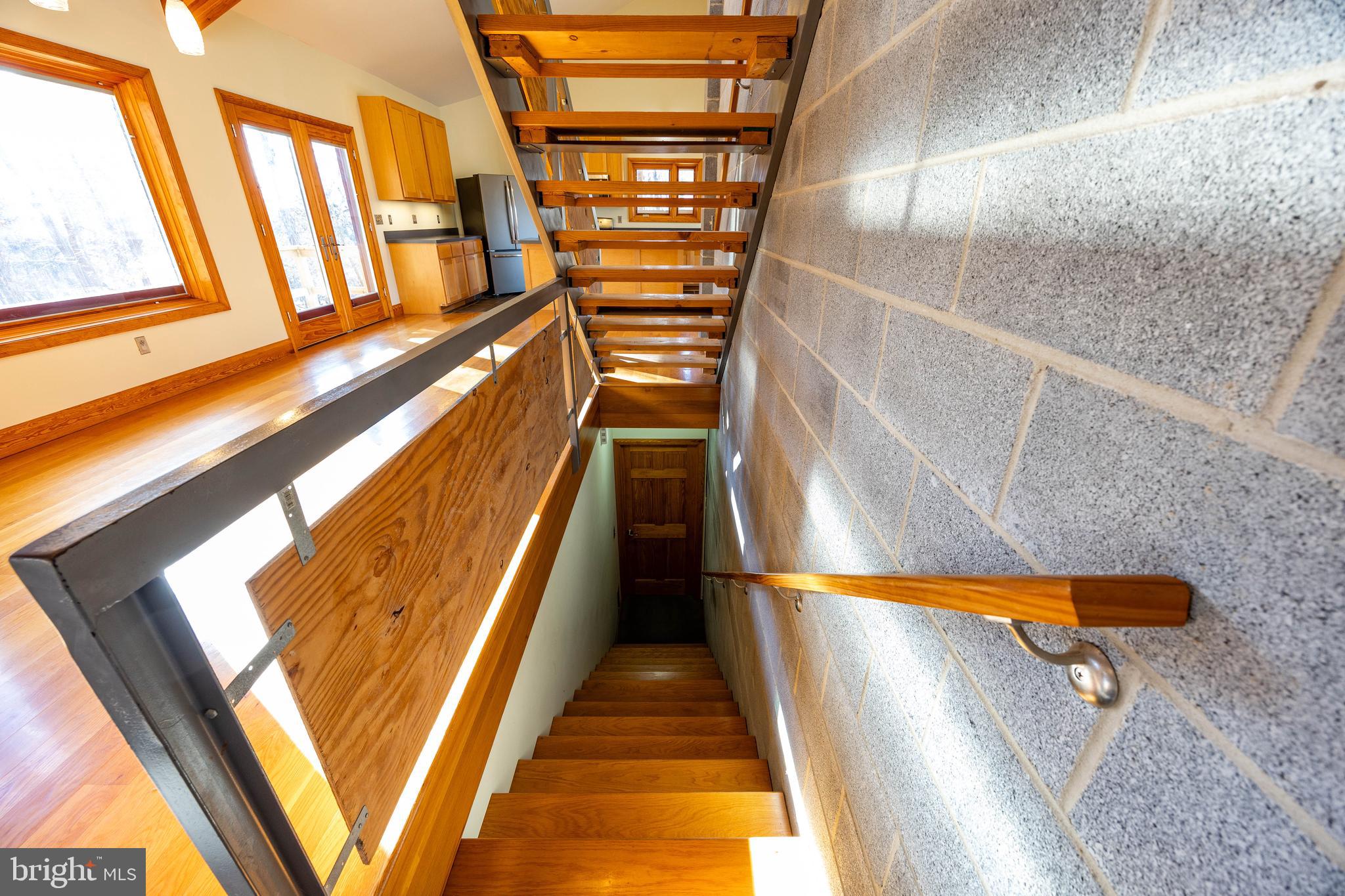 BROOMGRASS - Residential