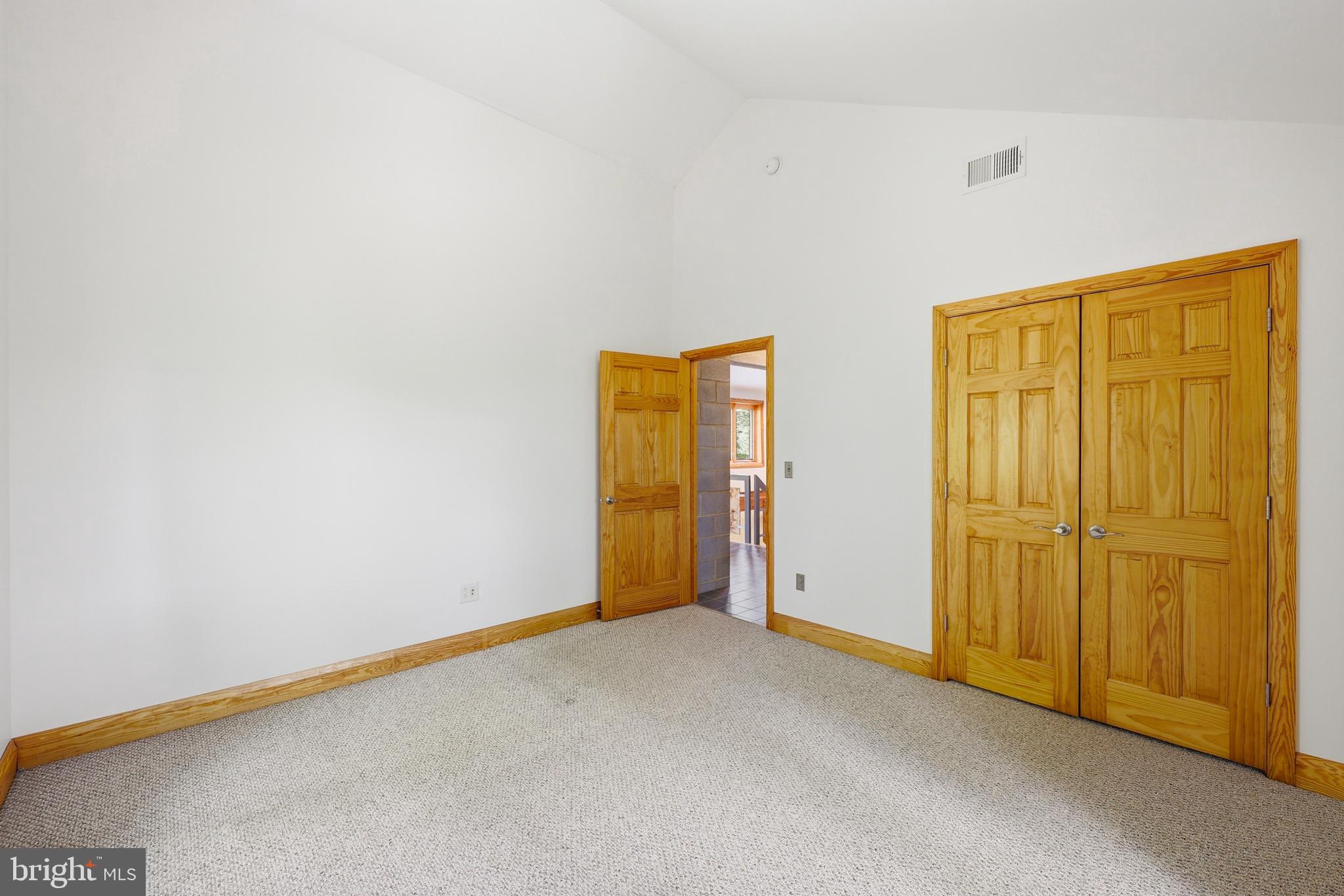 BROOMGRASS - Residential