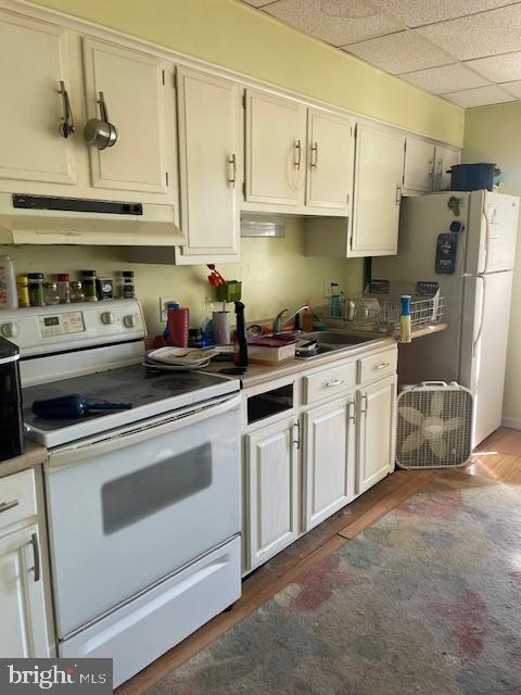 438 E COLUMBIA AVENUE