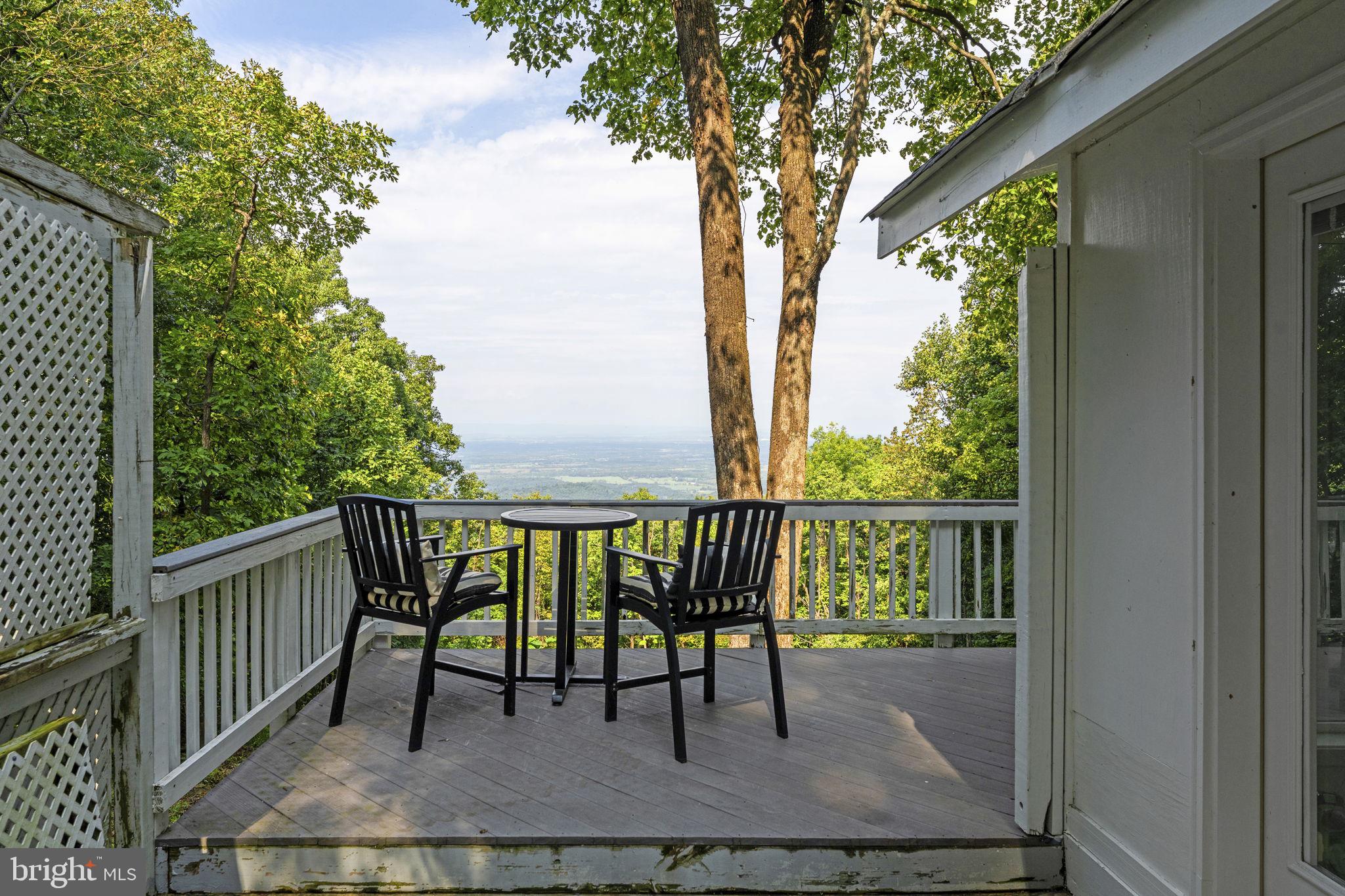 4607 BLUE MOUNTAIN ROAD