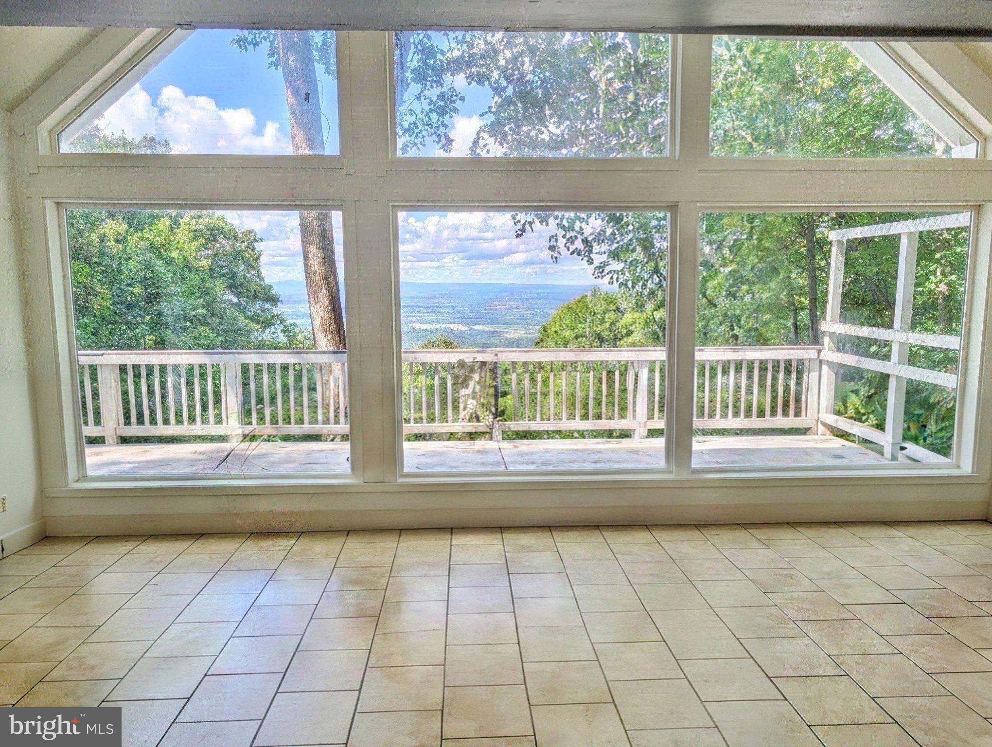 4607 BLUE MOUNTAIN ROAD