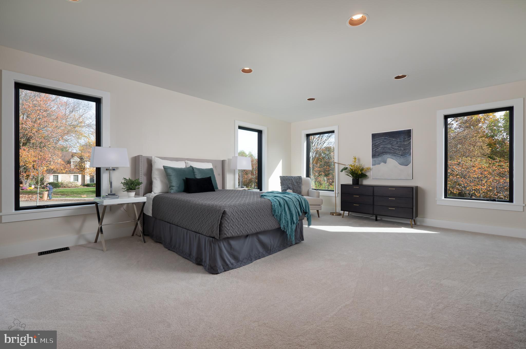 HUNTERS CROSSING - Residential