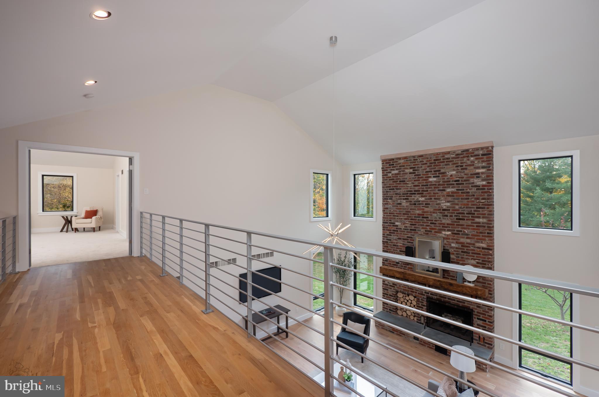 HUNTERS CROSSING - Residential