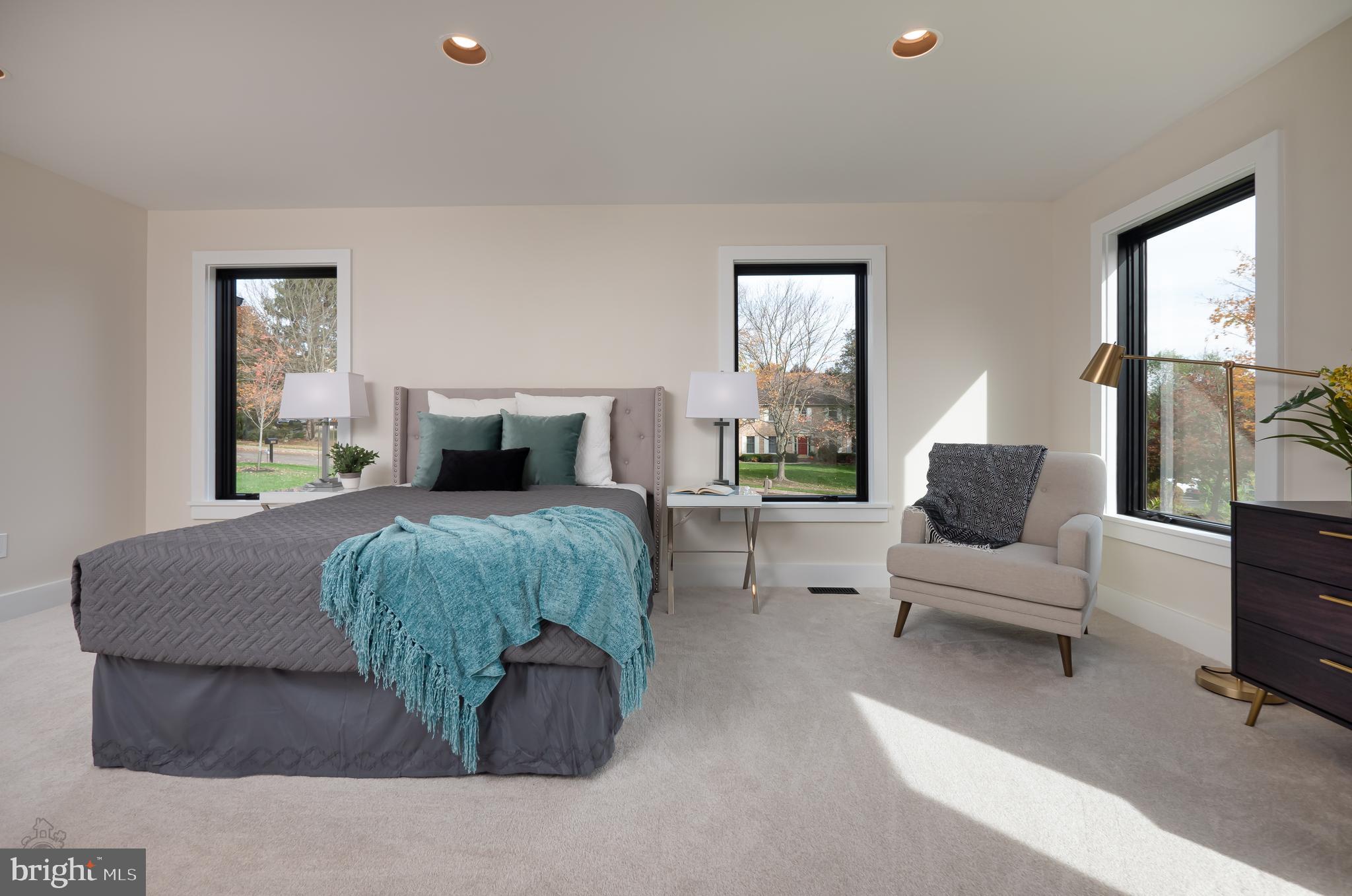 HUNTERS CROSSING - Residential