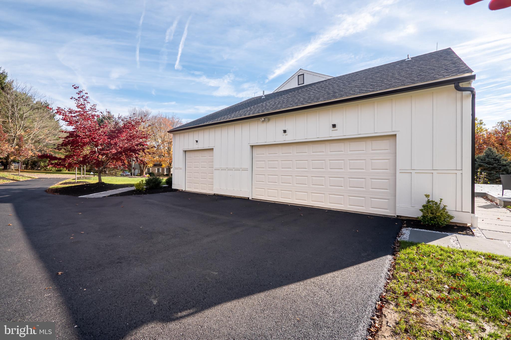 HUNTERS CROSSING - Residential