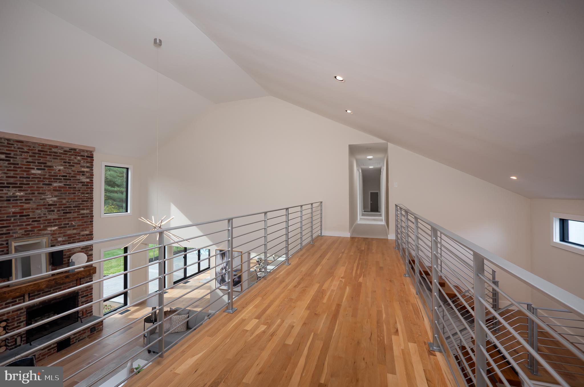 HUNTERS CROSSING - Residential