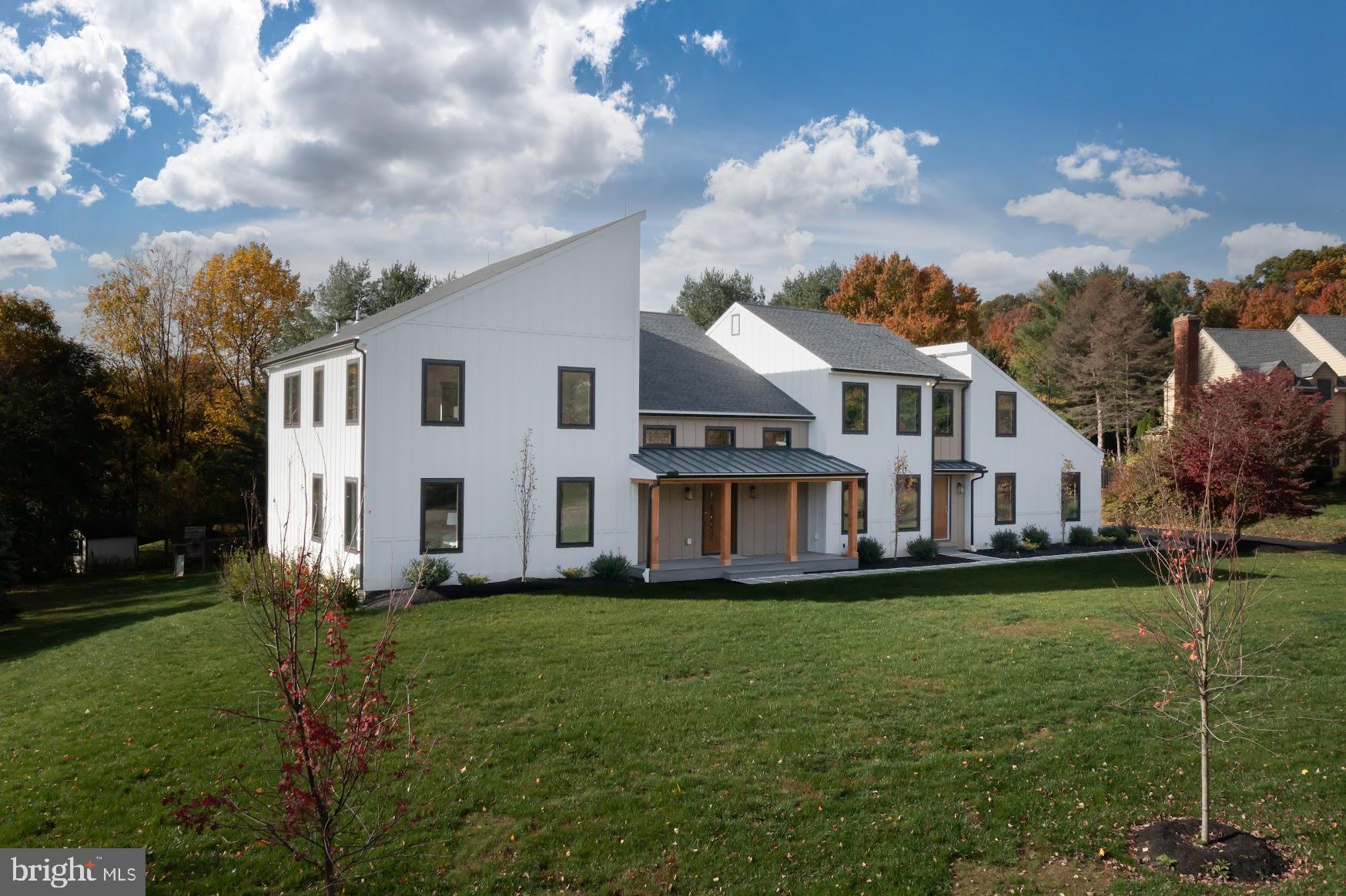 HUNTERS CROSSING - Residential