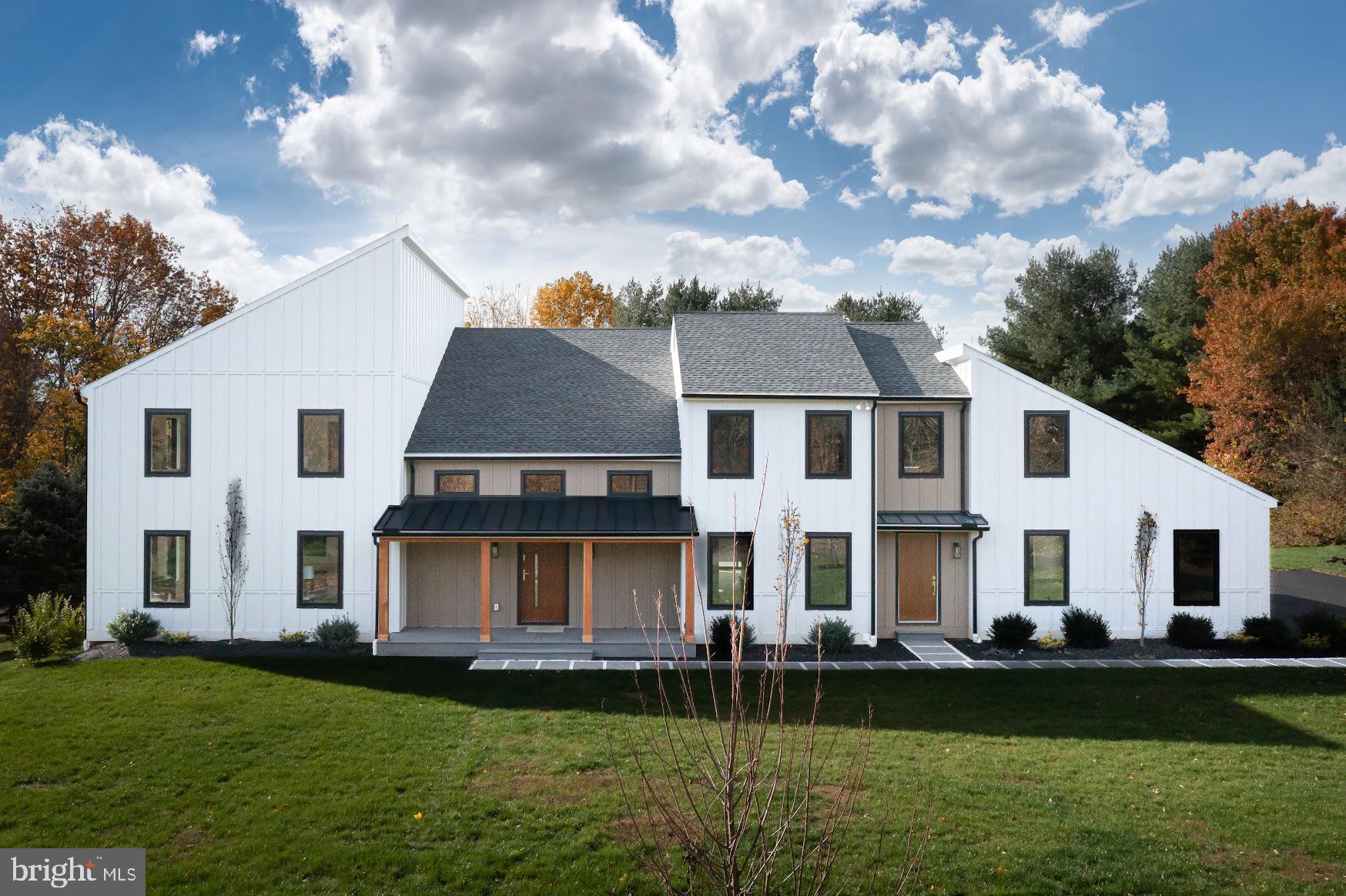 HUNTERS CROSSING - Residential