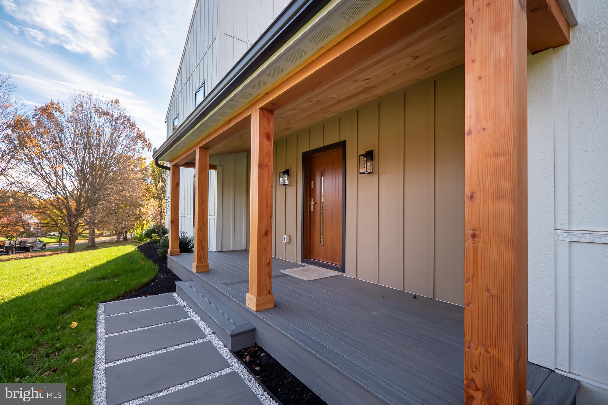 HUNTERS CROSSING - Residential