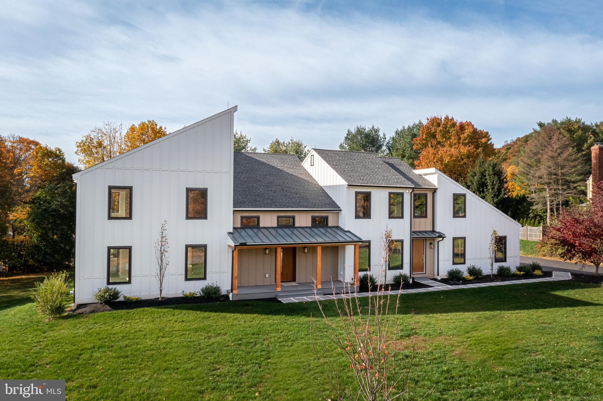 HUNTERS CROSSING - Residential