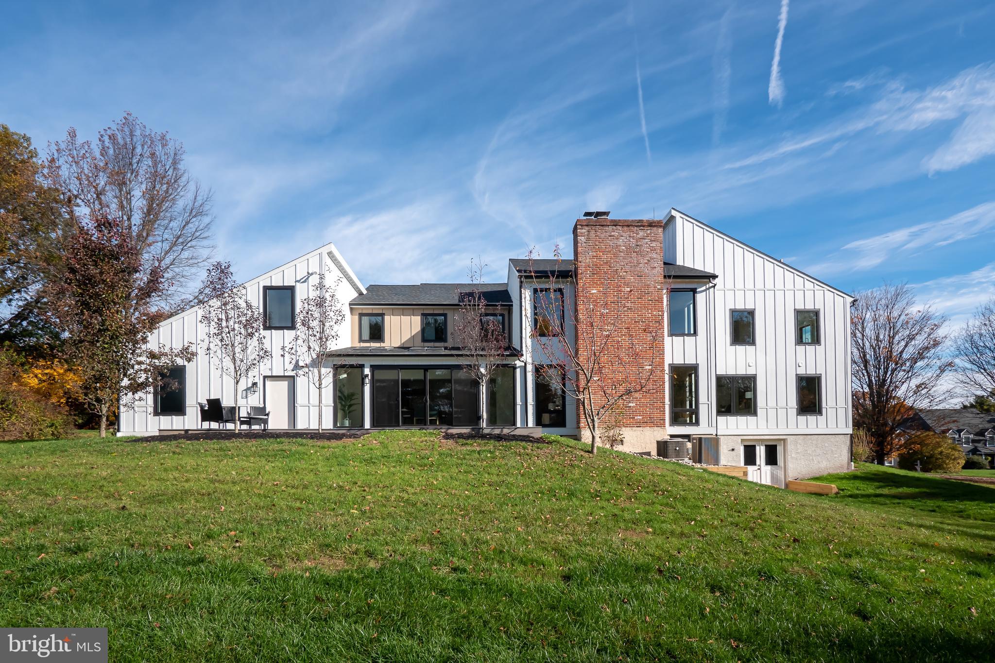 HUNTERS CROSSING - Residential