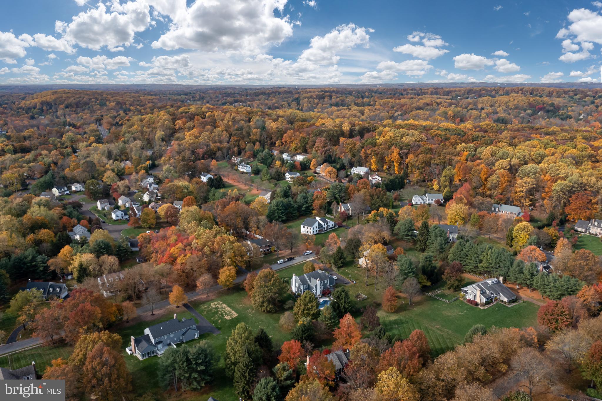 HUNTERS CROSSING - Residential
