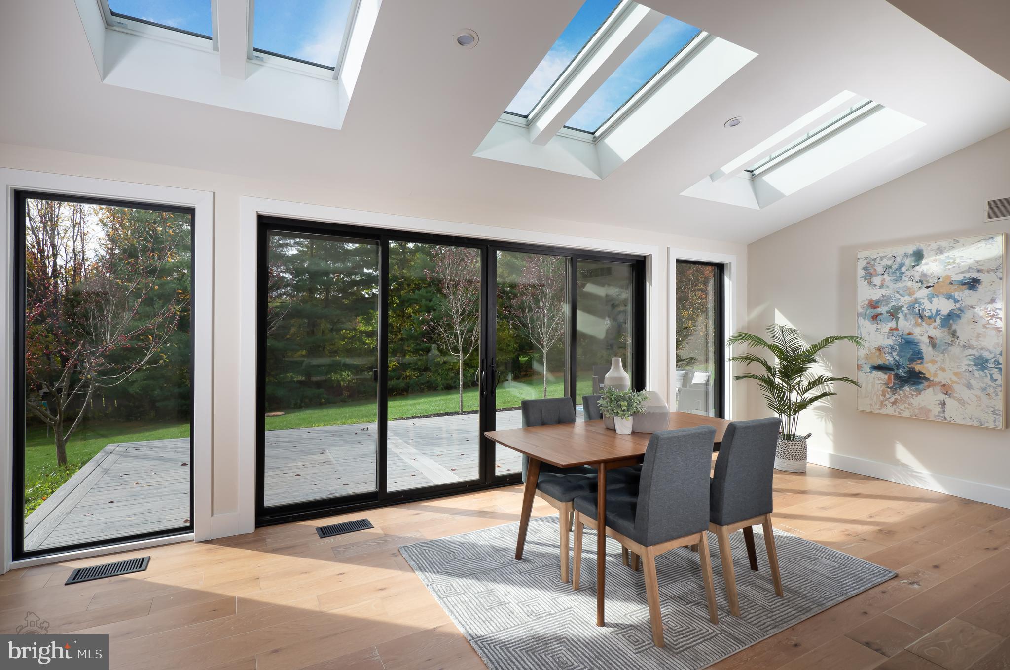HUNTERS CROSSING - Residential