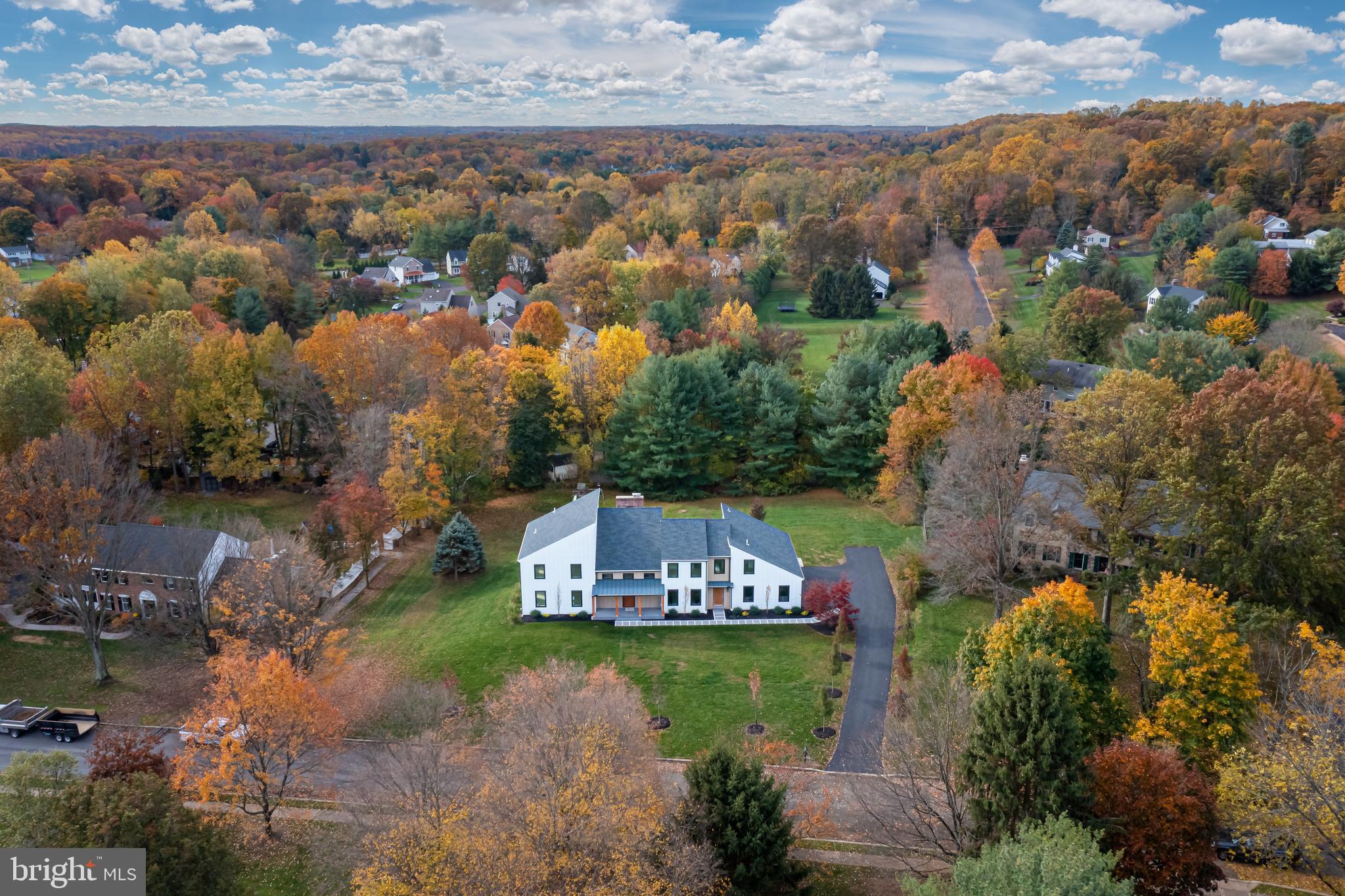 HUNTERS CROSSING - Residential