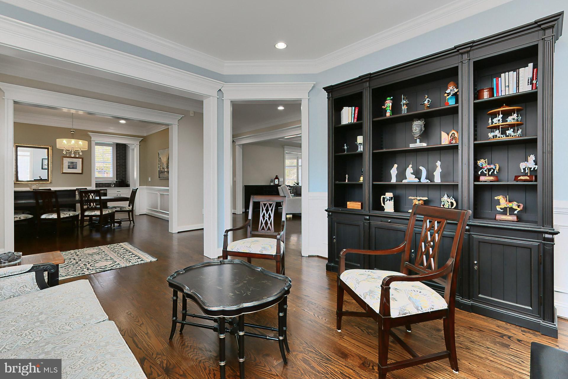 VIENNA WOODS - Residential