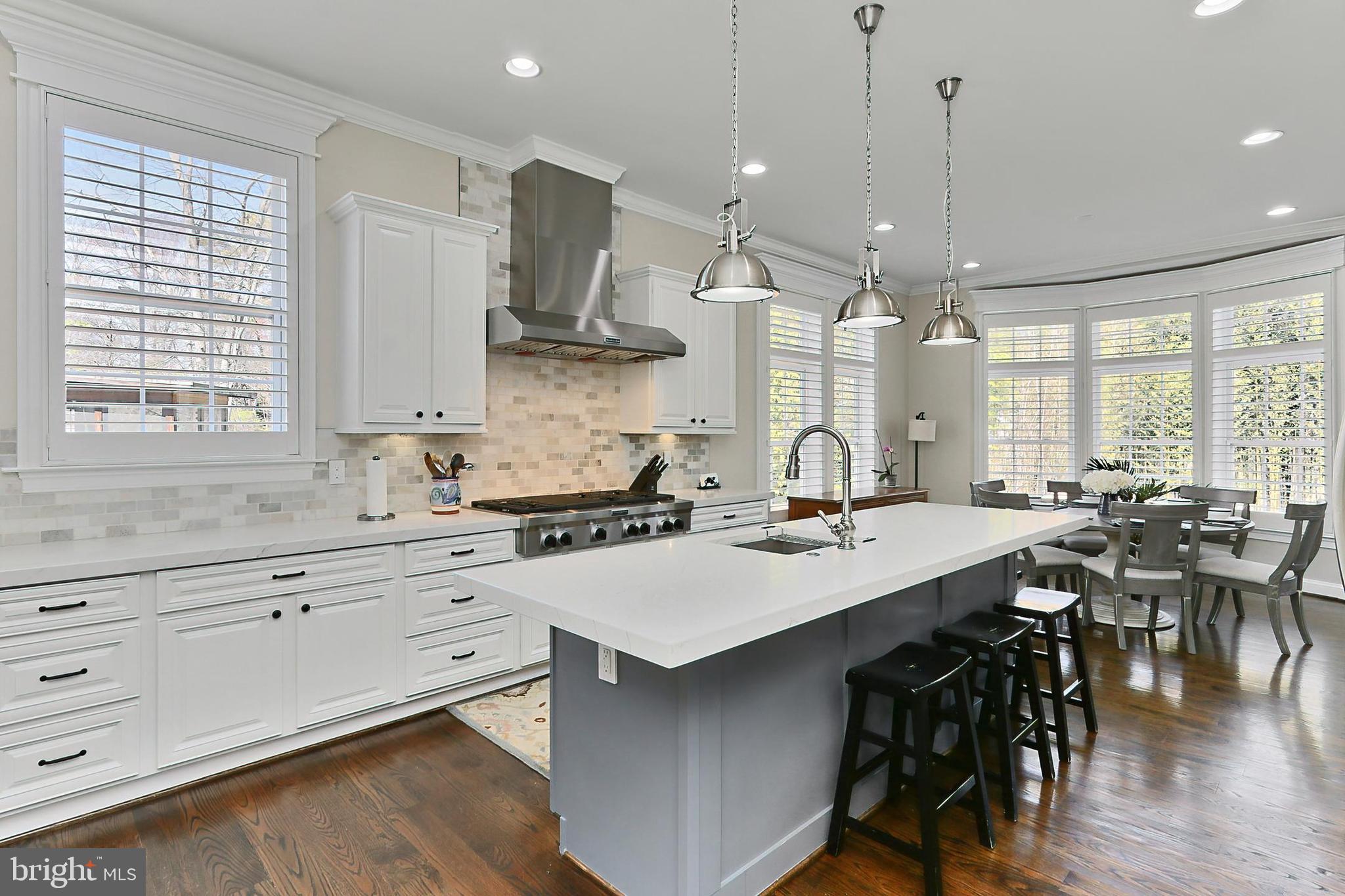 VIENNA WOODS - Residential