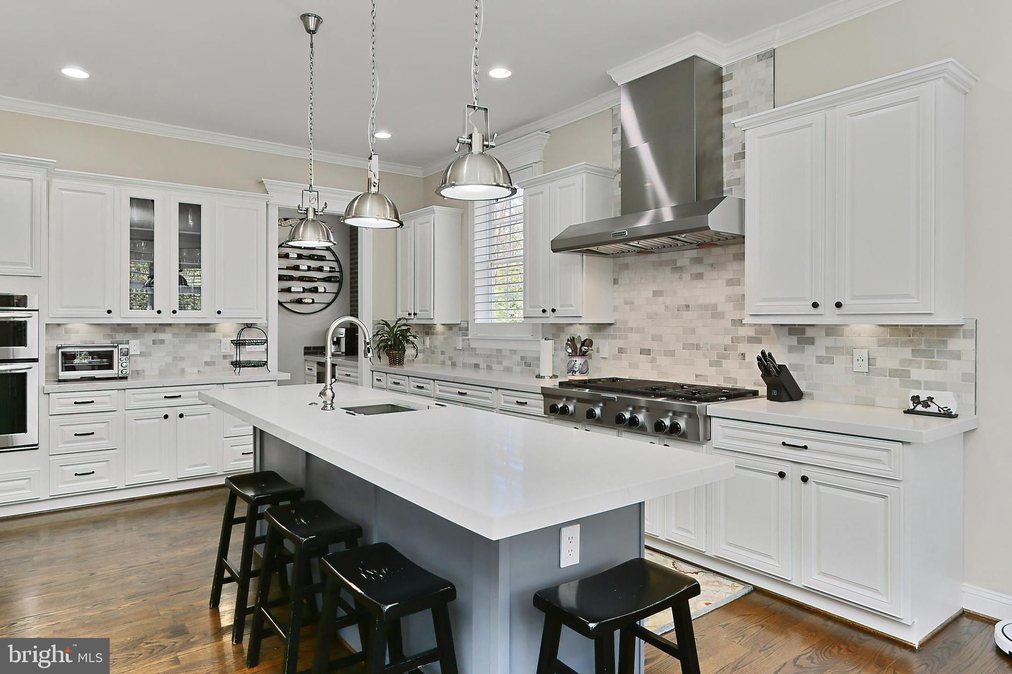 VIENNA WOODS - Residential