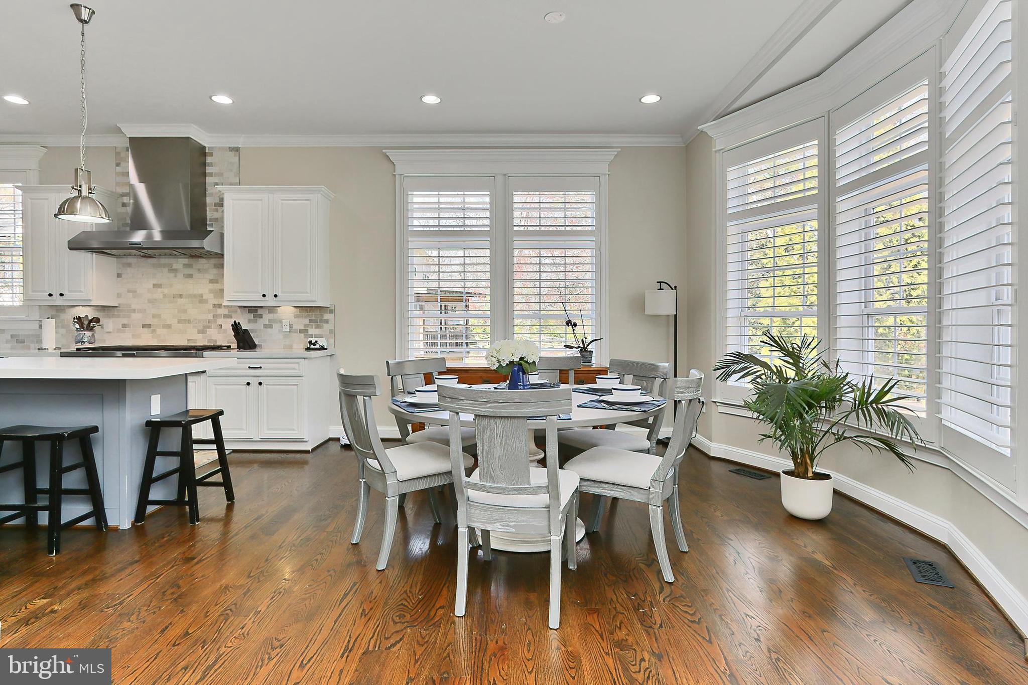 VIENNA WOODS - Residential