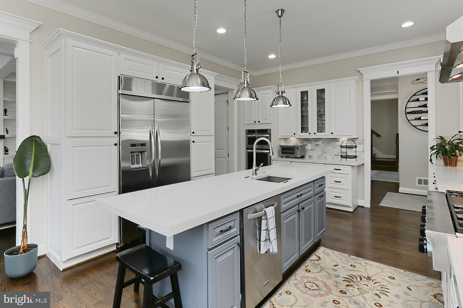 VIENNA WOODS - Residential