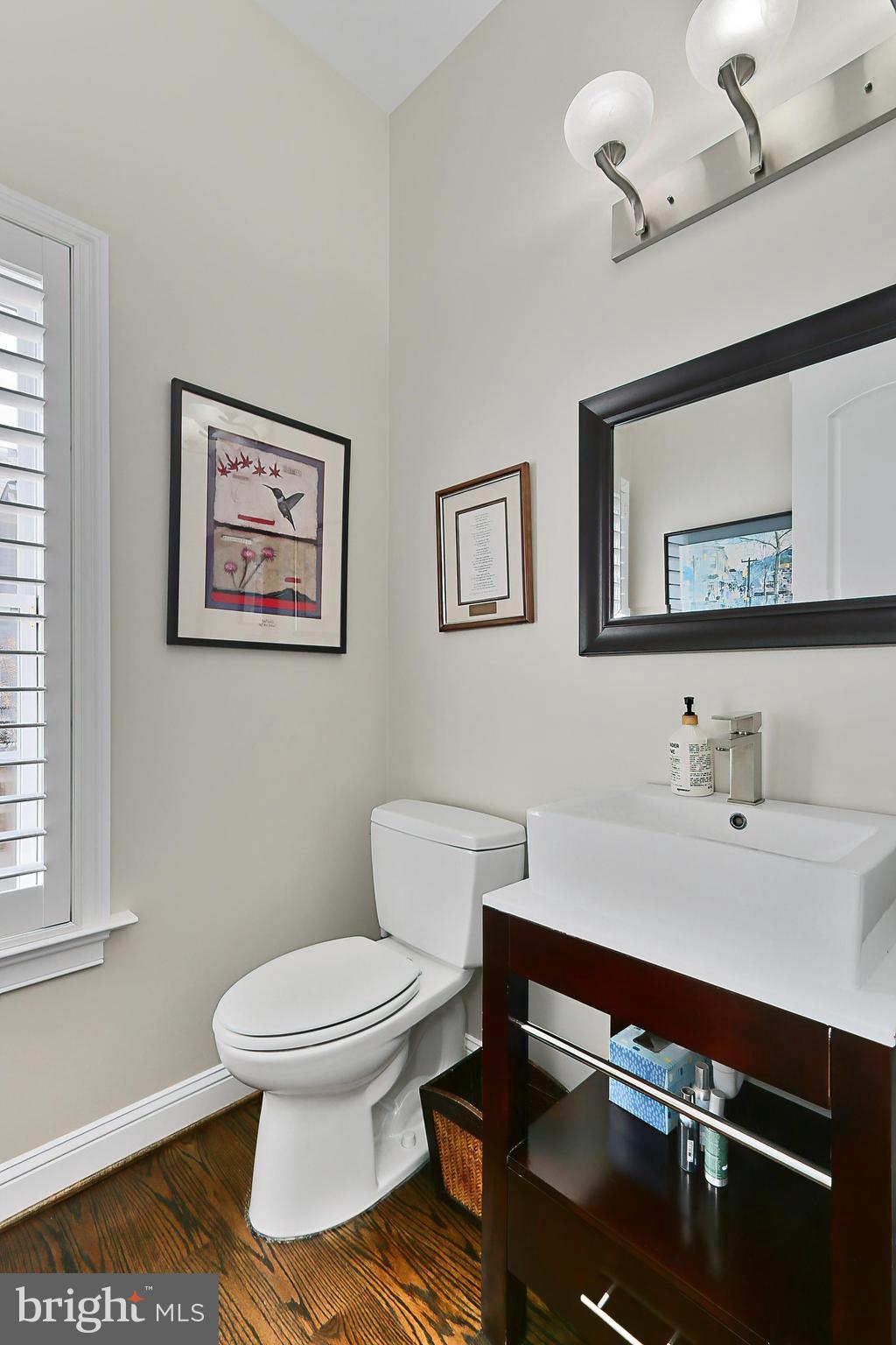 VIENNA WOODS - Residential