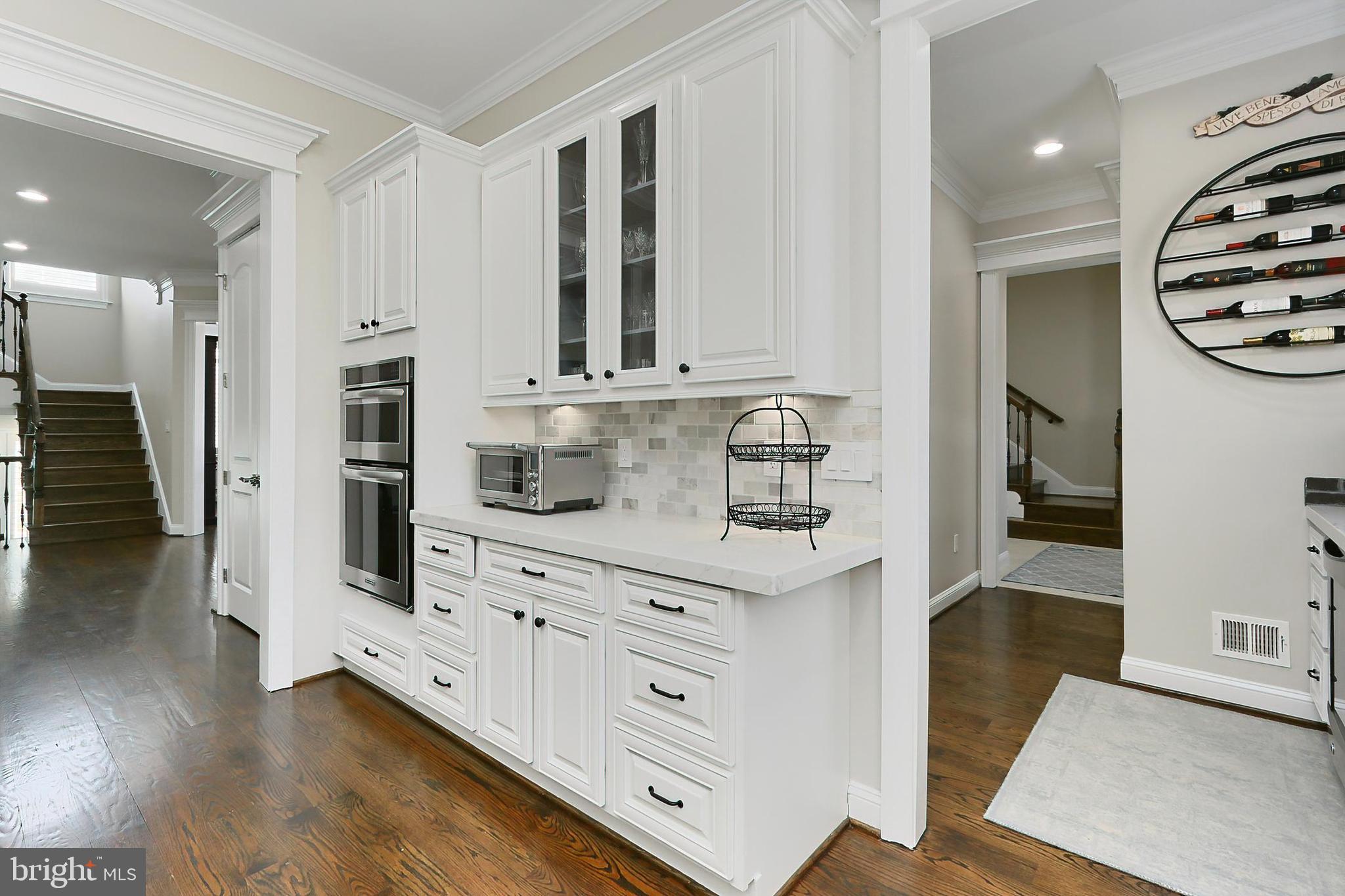 VIENNA WOODS - Residential