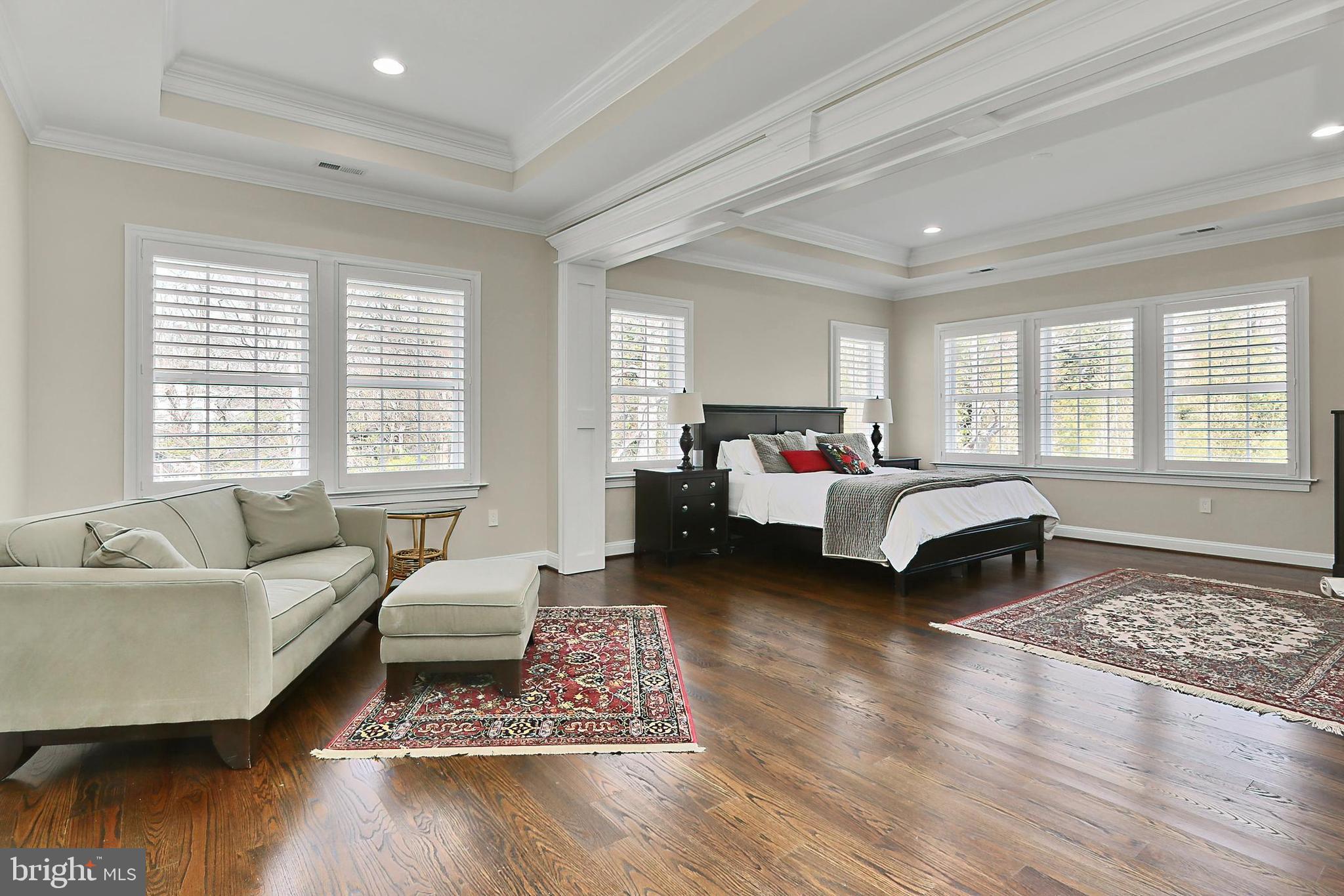 VIENNA WOODS - Residential