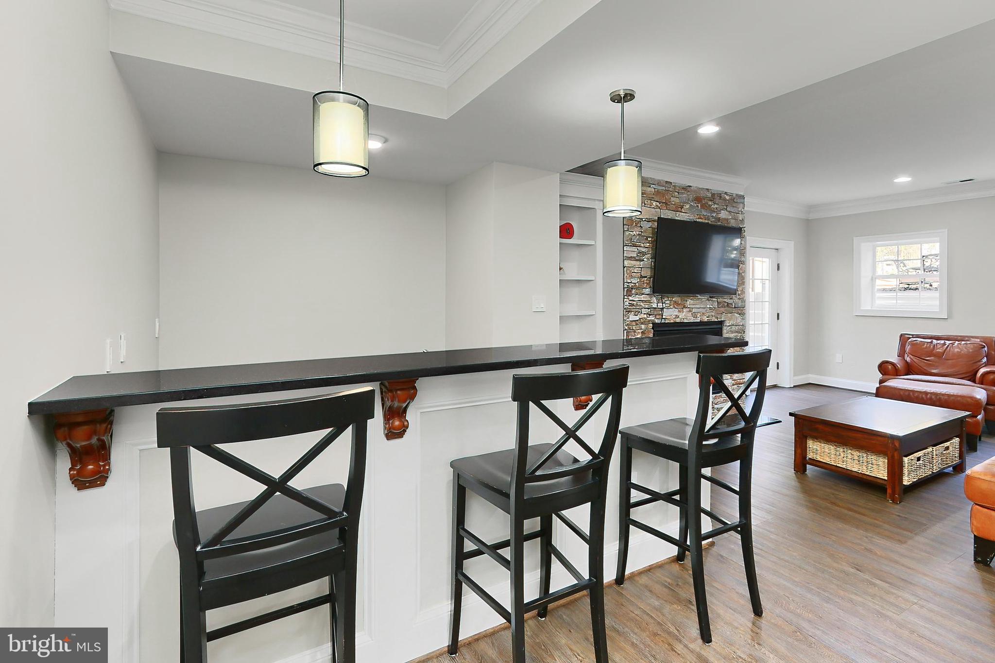 VIENNA WOODS - Residential