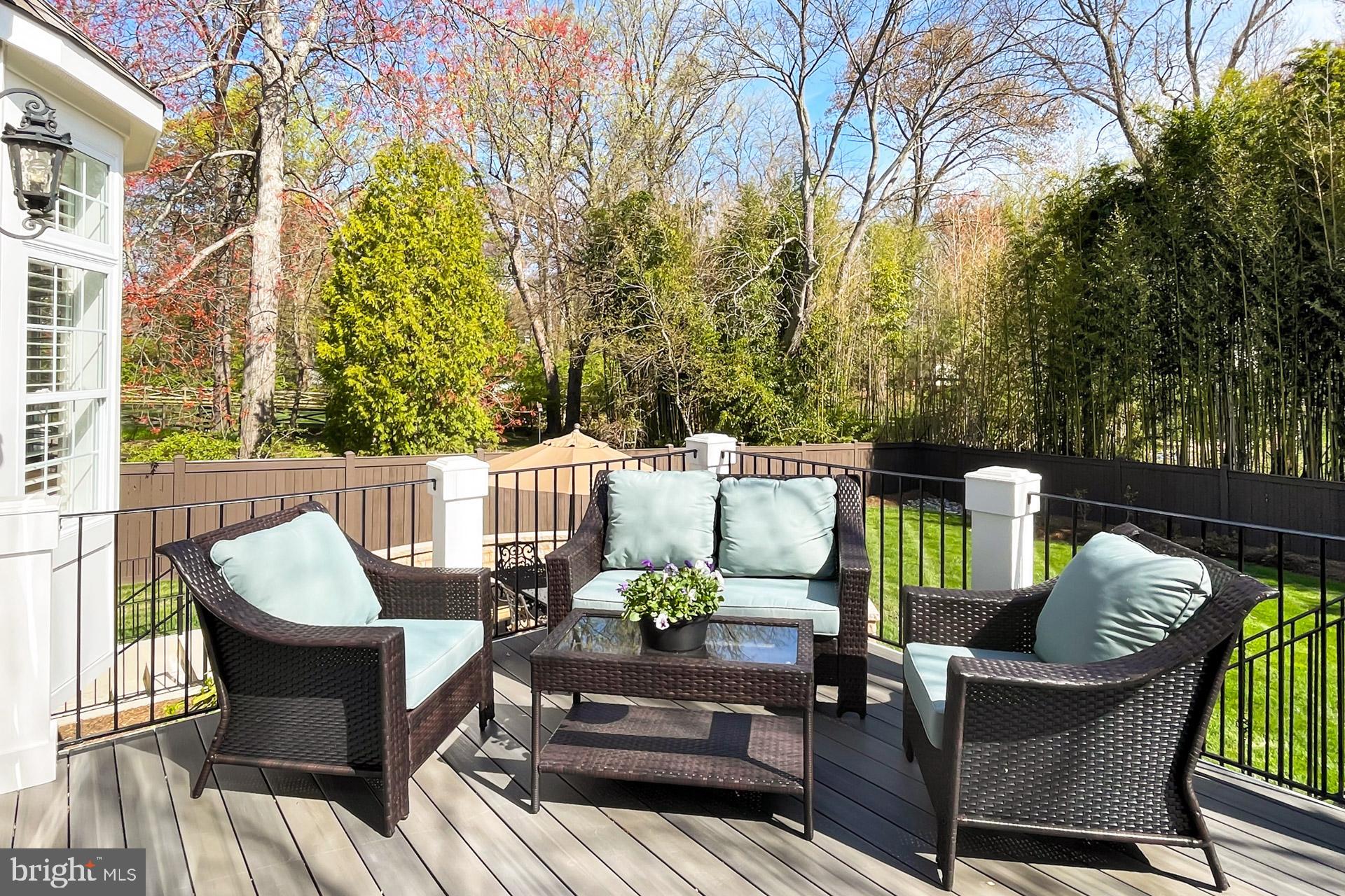 VIENNA WOODS - Residential