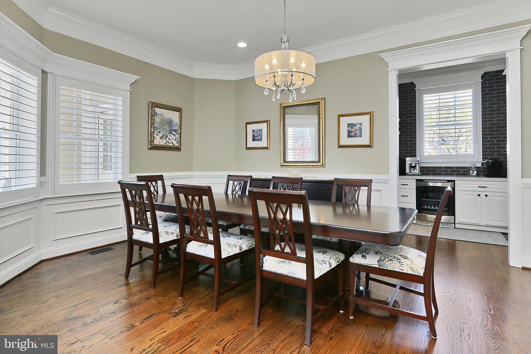 VIENNA WOODS - Residential