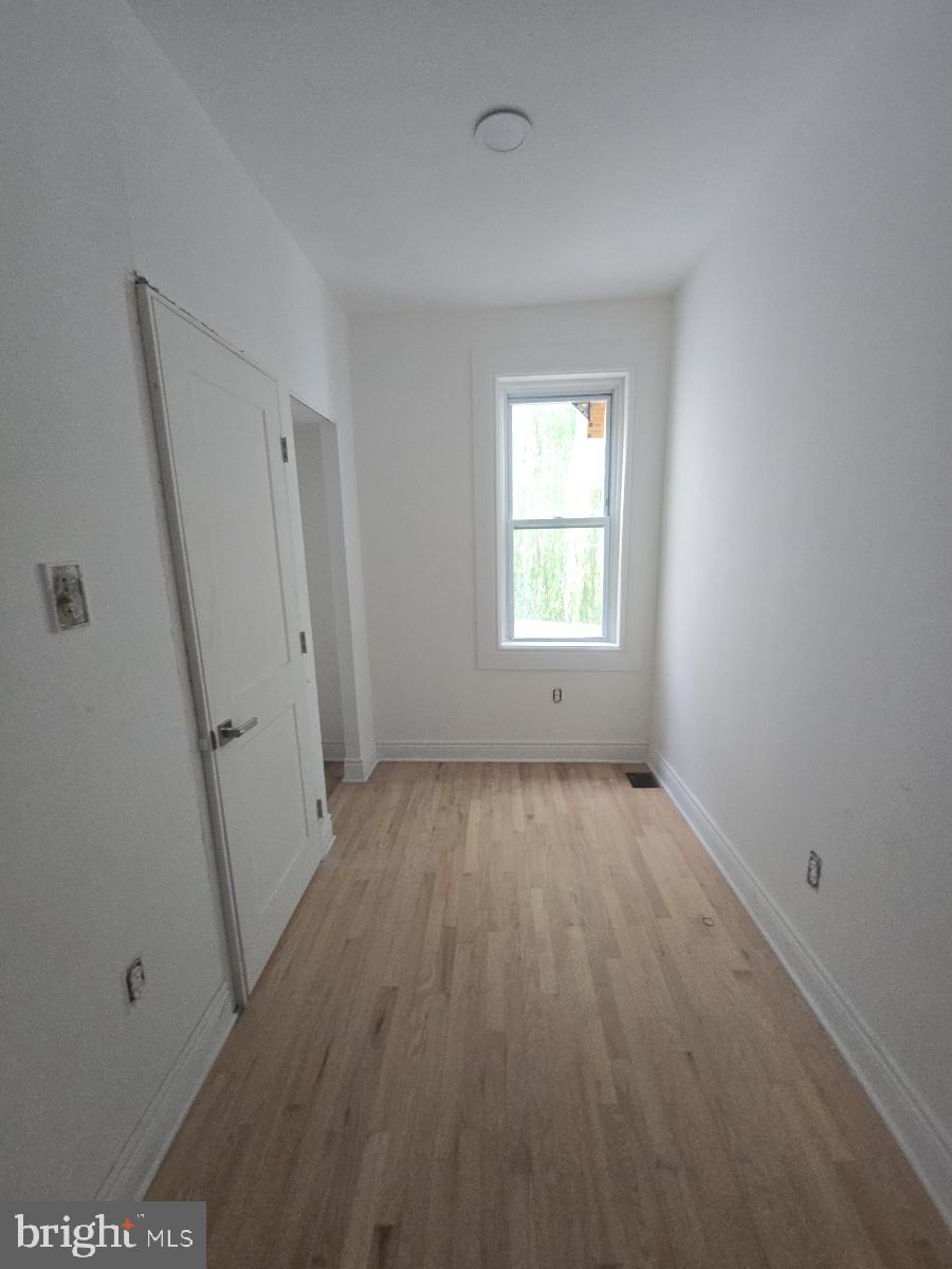 KENSINGTON - Residential