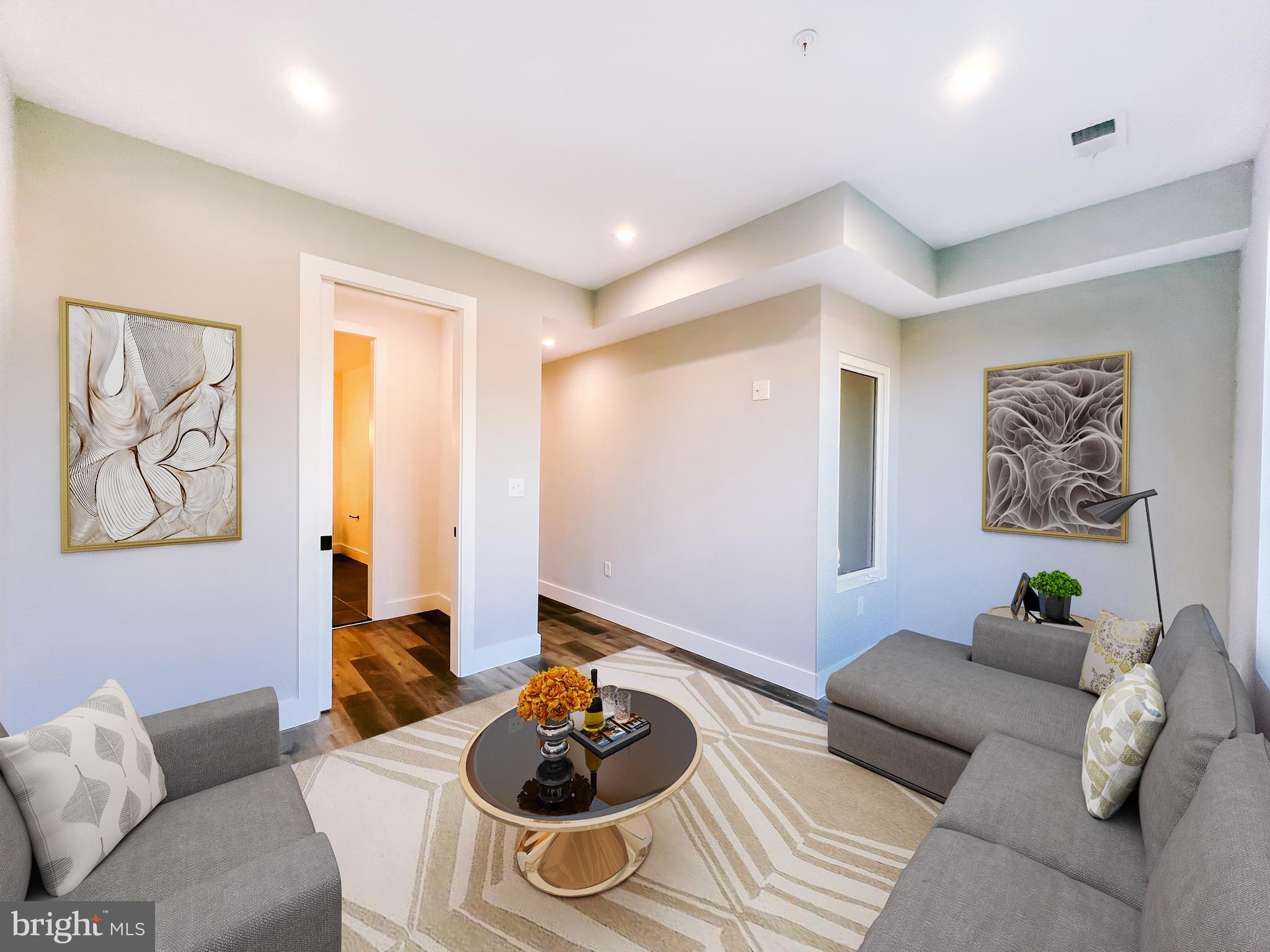 1266 HOLBROOK TERRACE NE LOWER UNIT