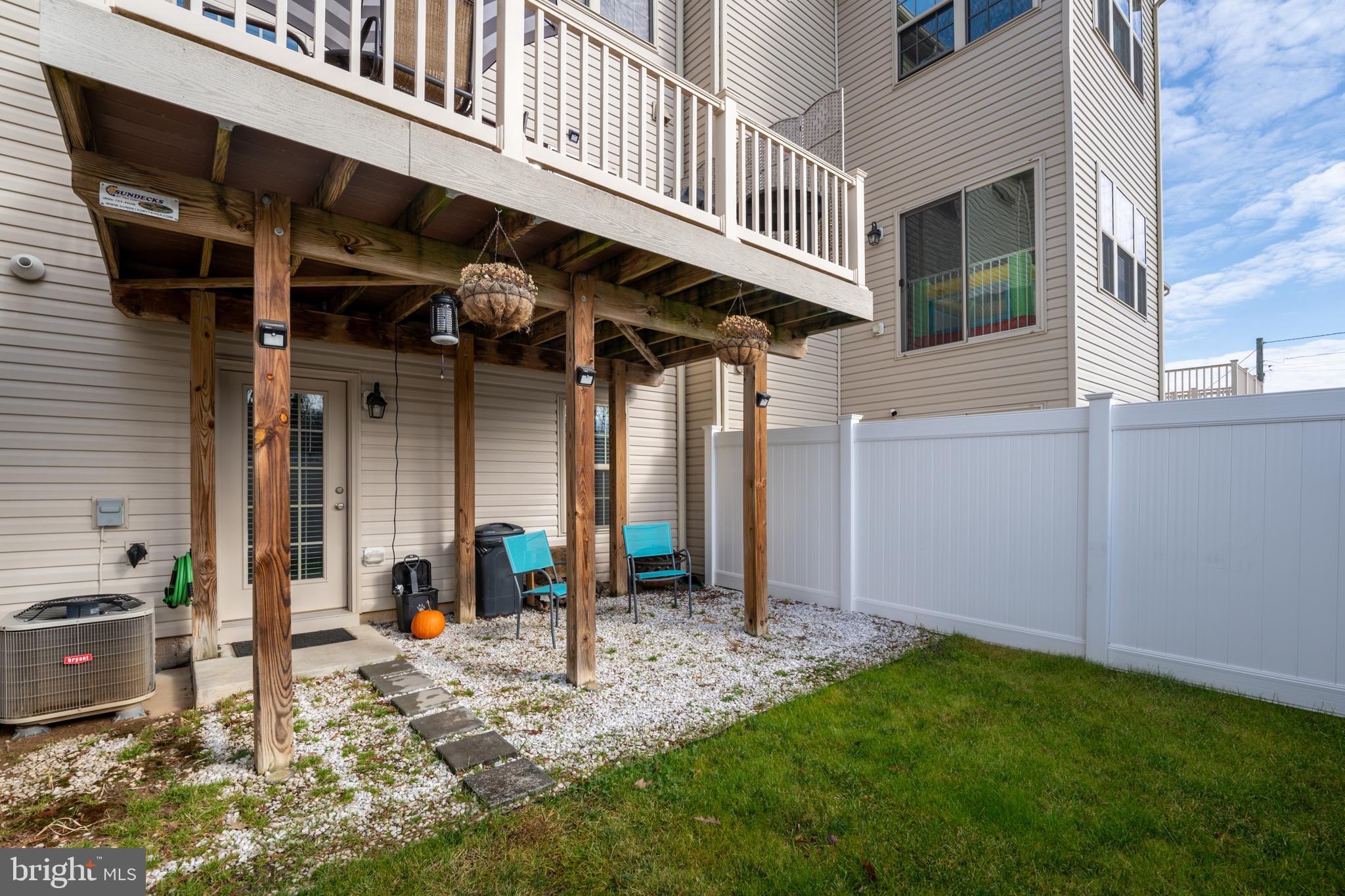 NORTH SHORE FOREST - Residential