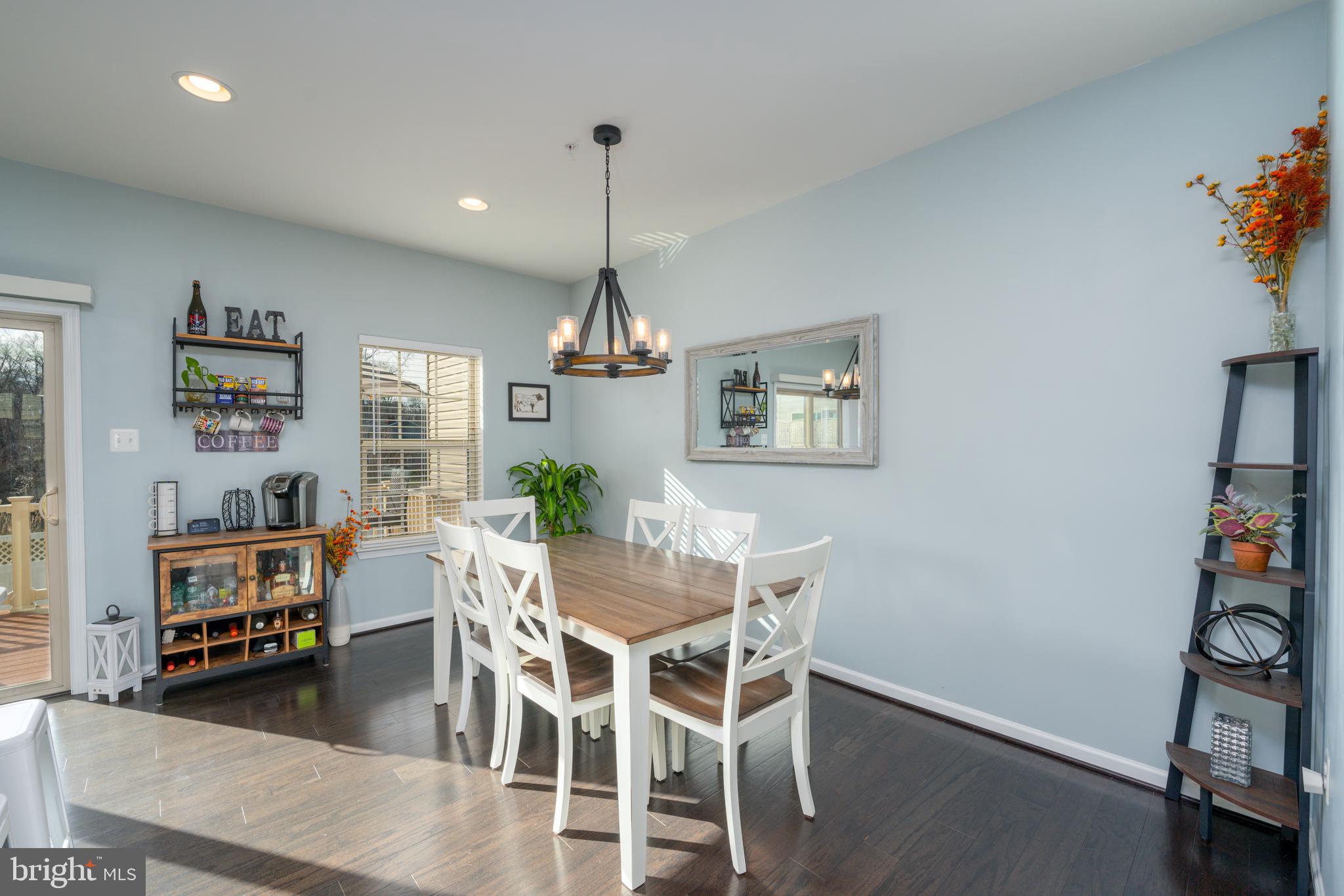 NORTH SHORE FOREST - Residential