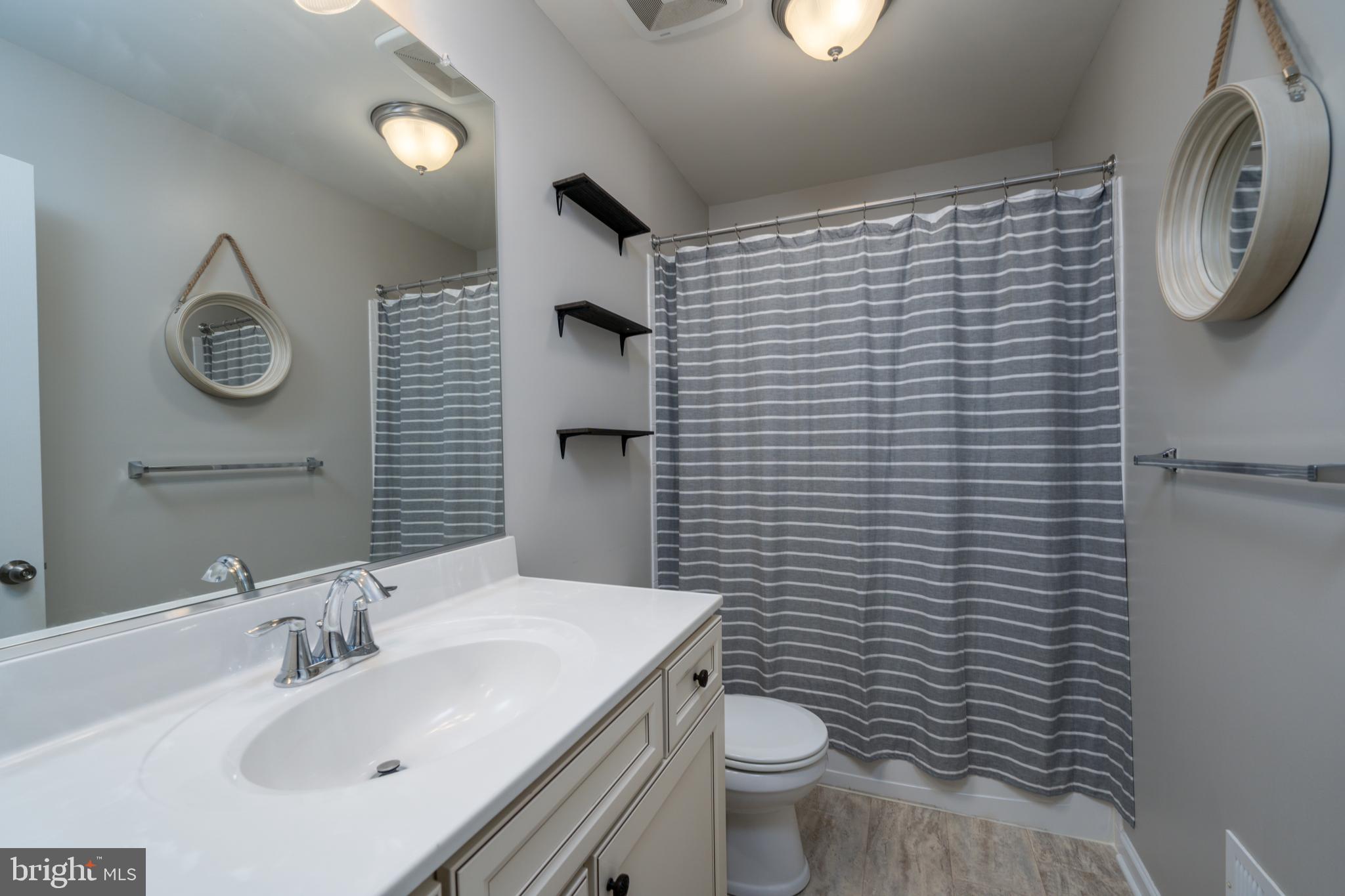 NORTH SHORE FOREST - Residential