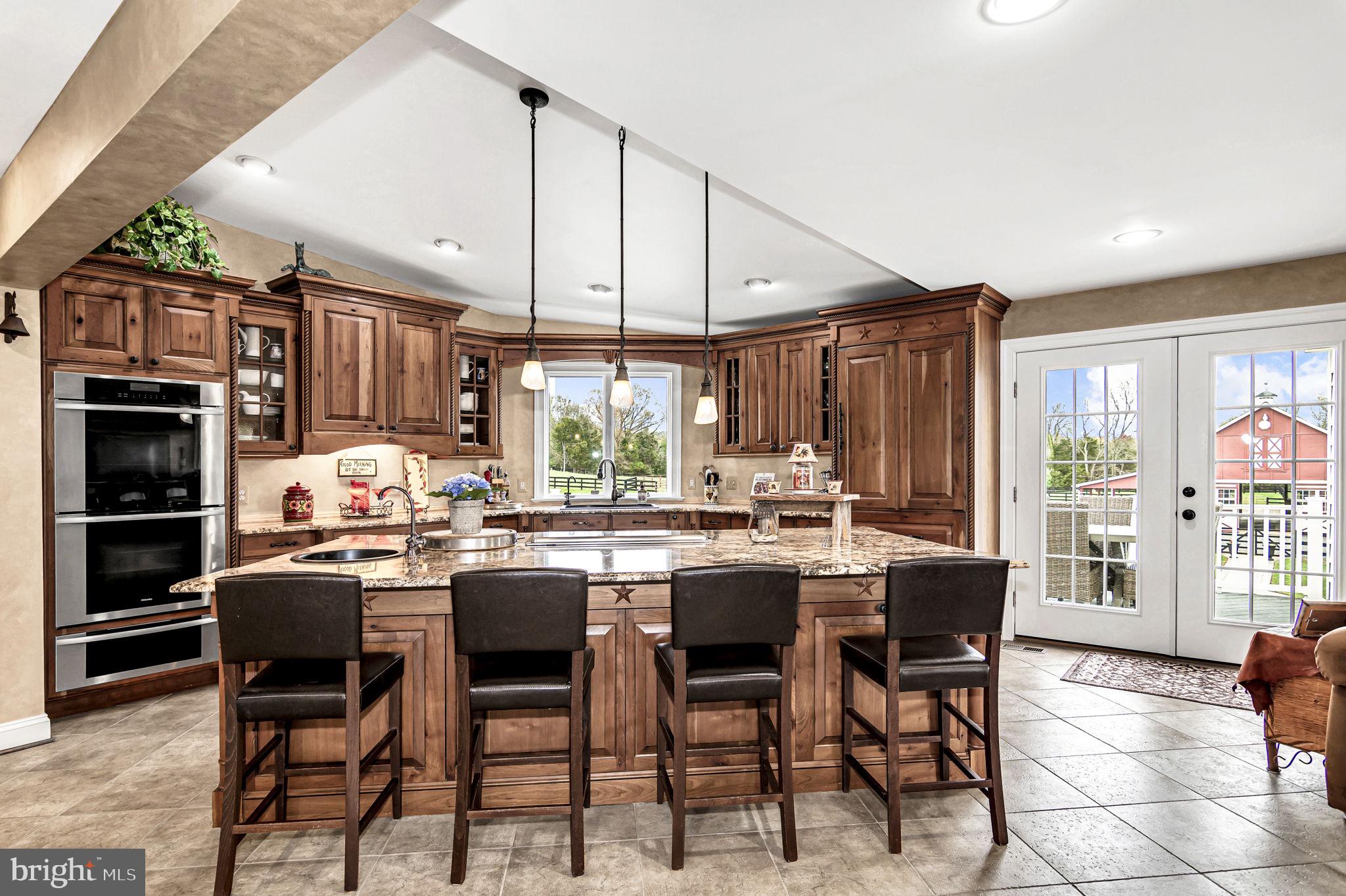 MOUNTAIN FARM - Residential