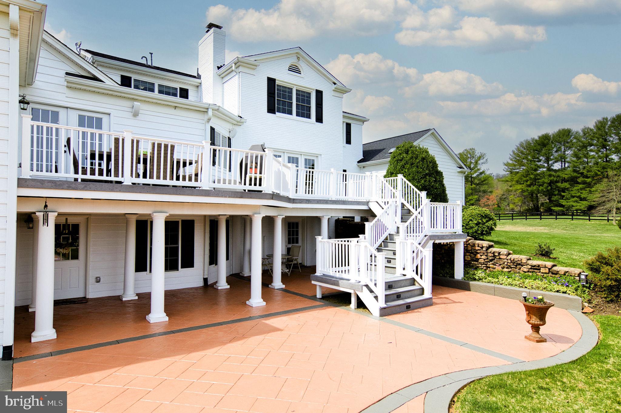 MOUNTAIN FARM - Residential