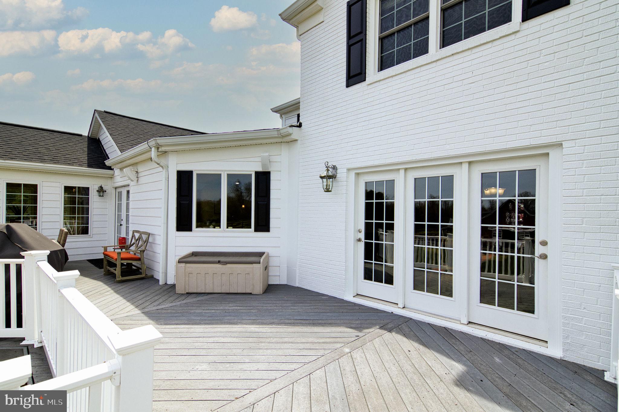 MOUNTAIN FARM - Residential