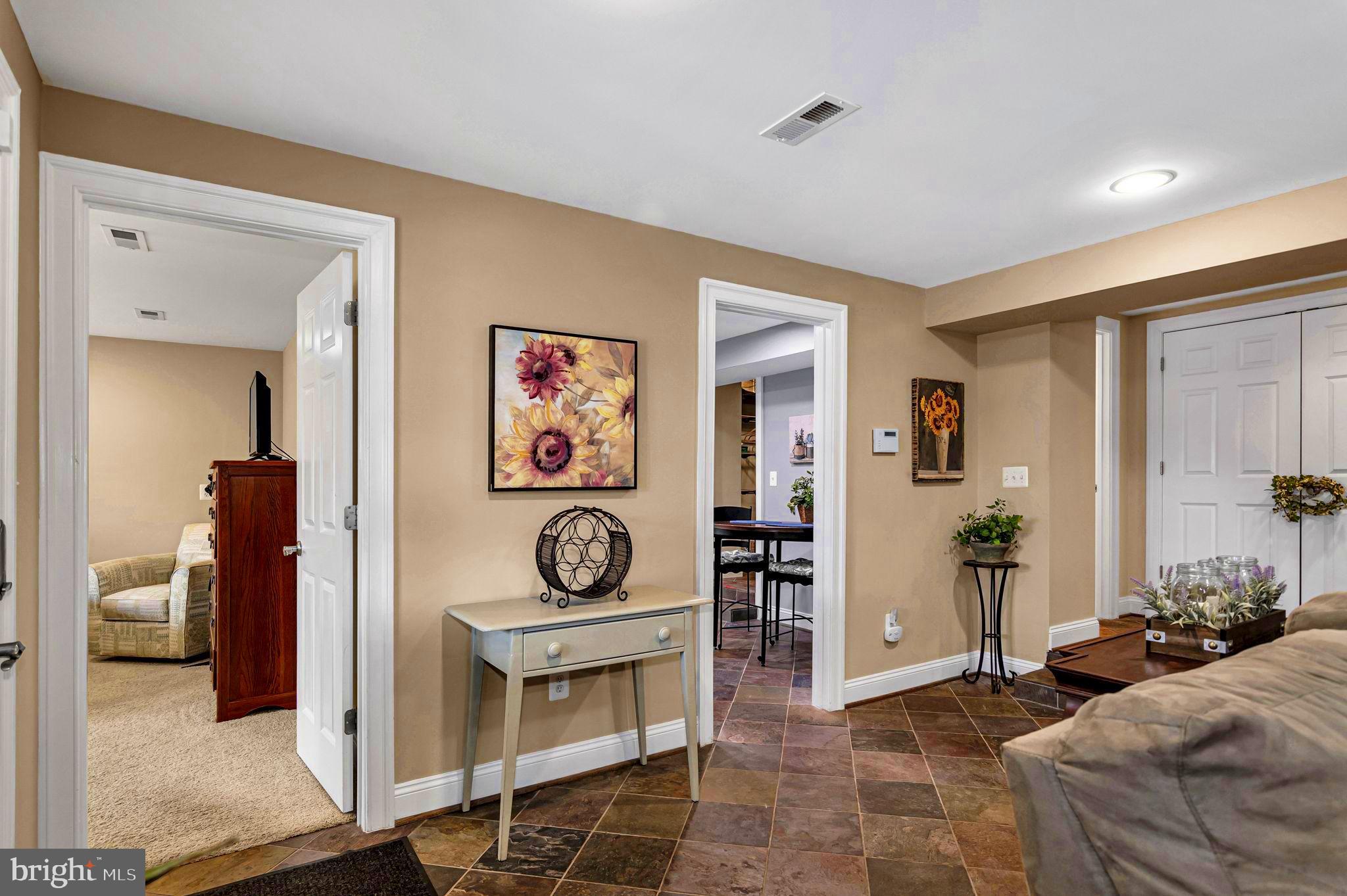 MOUNTAIN FARM - Residential