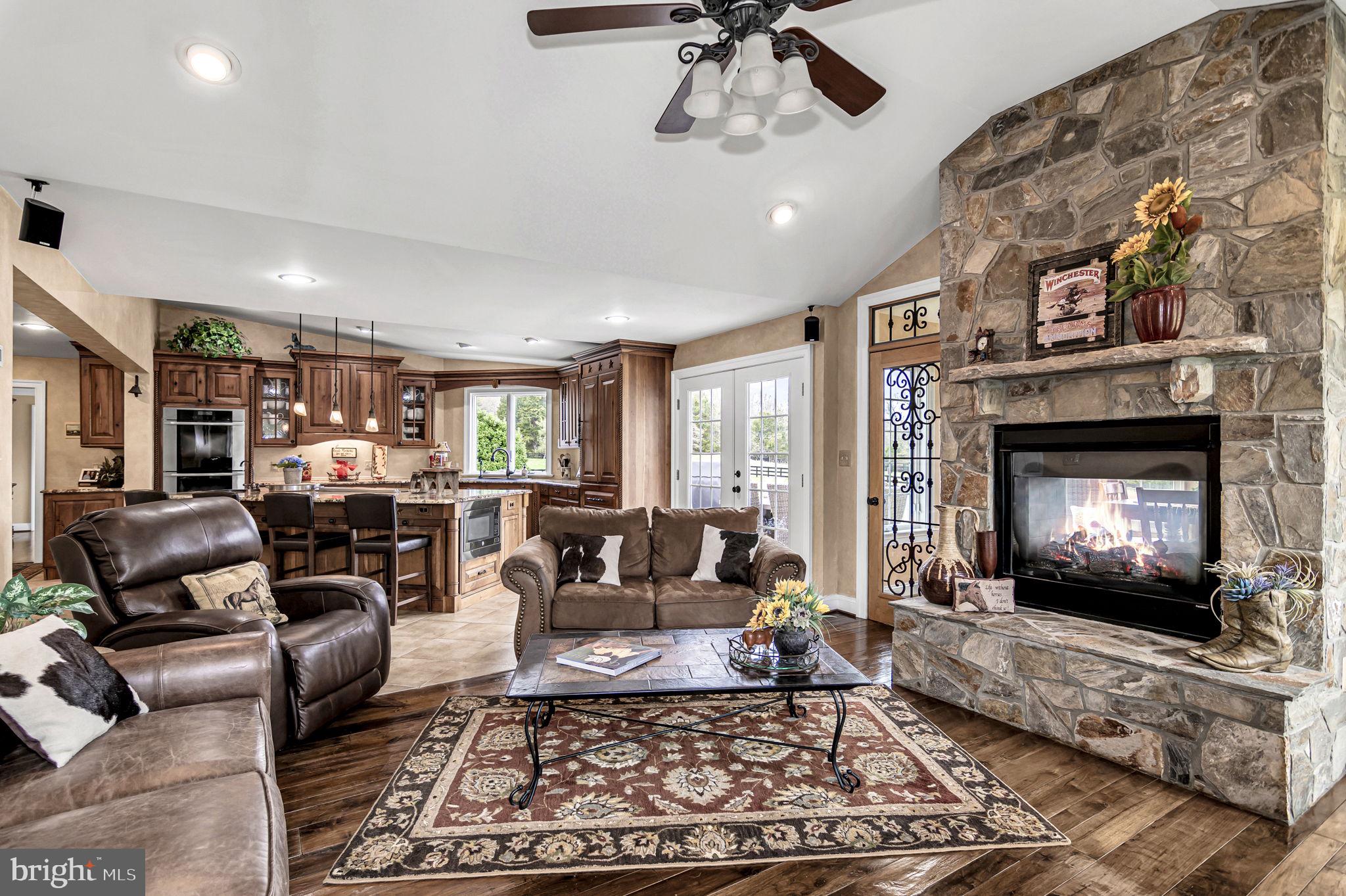 MOUNTAIN FARM - Residential