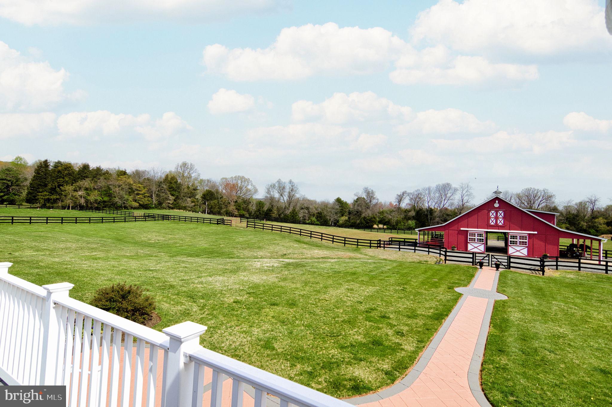 MOUNTAIN FARM - Residential