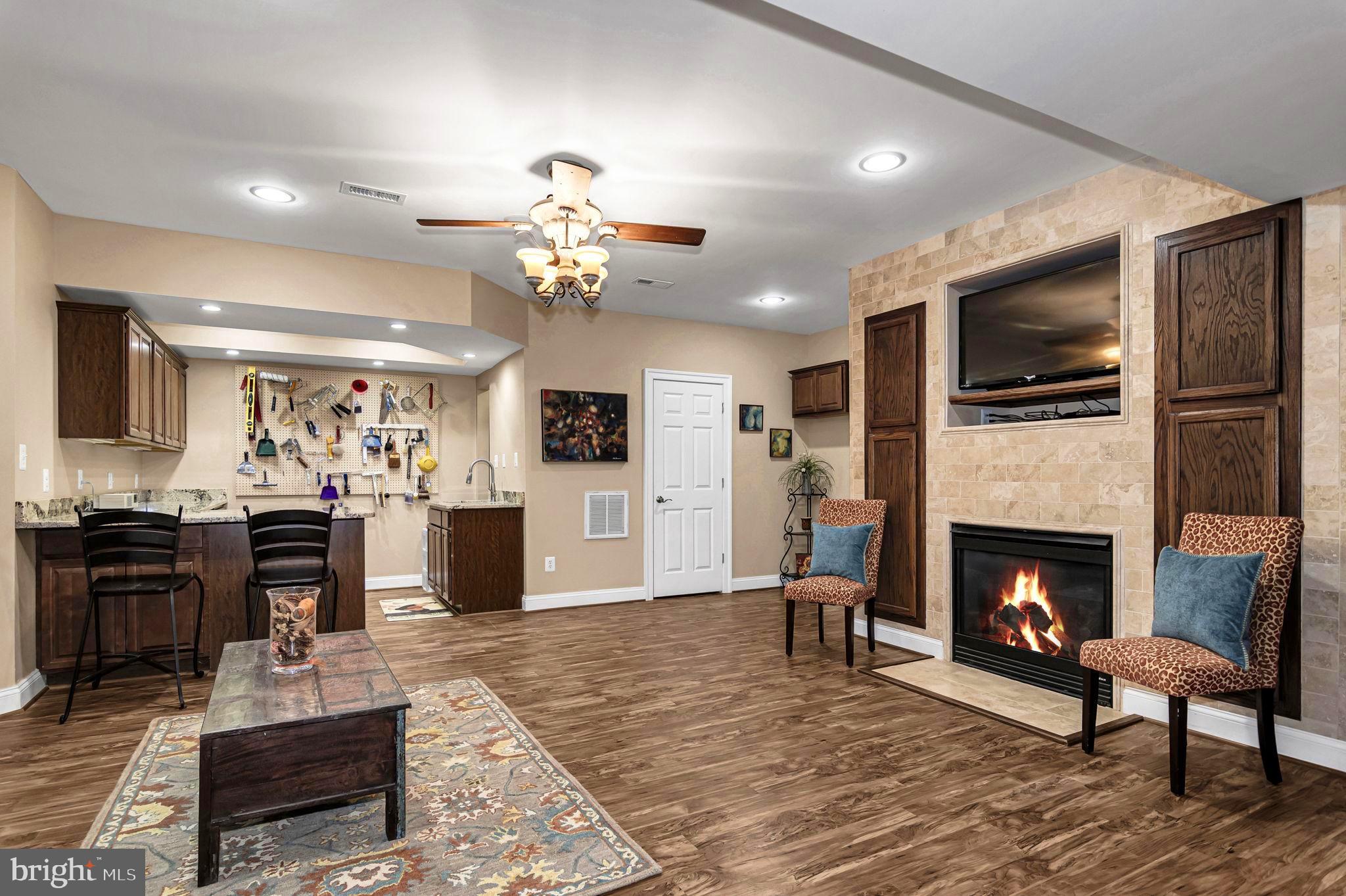 MOUNTAIN FARM - Residential