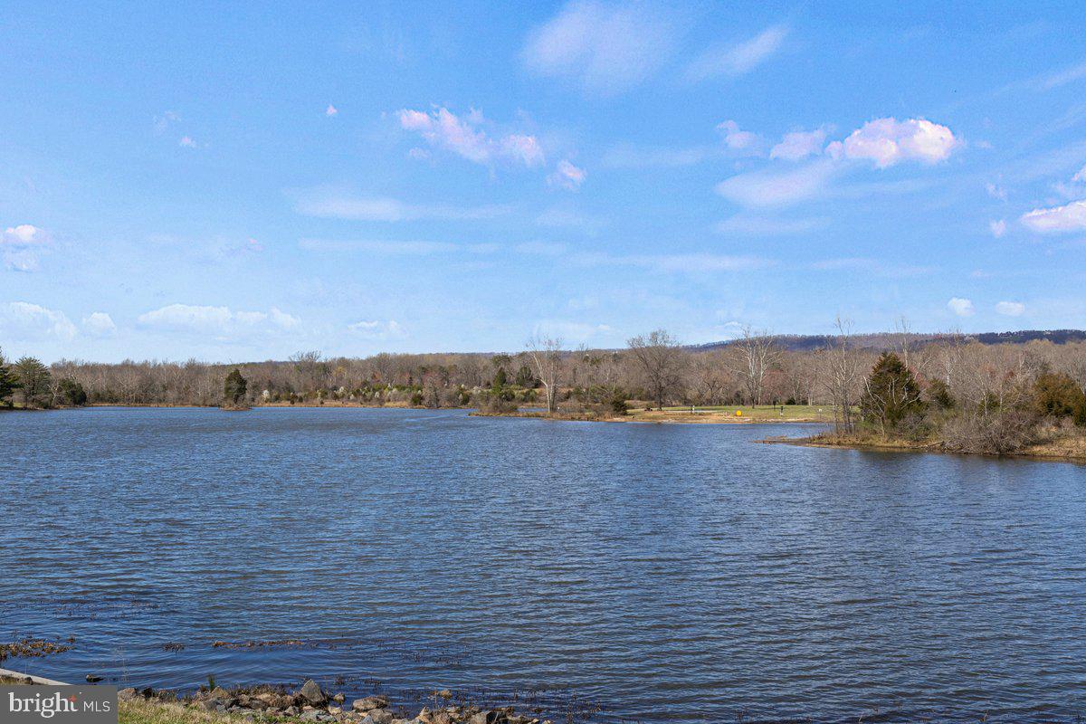MOUNTAIN FARM - Residential