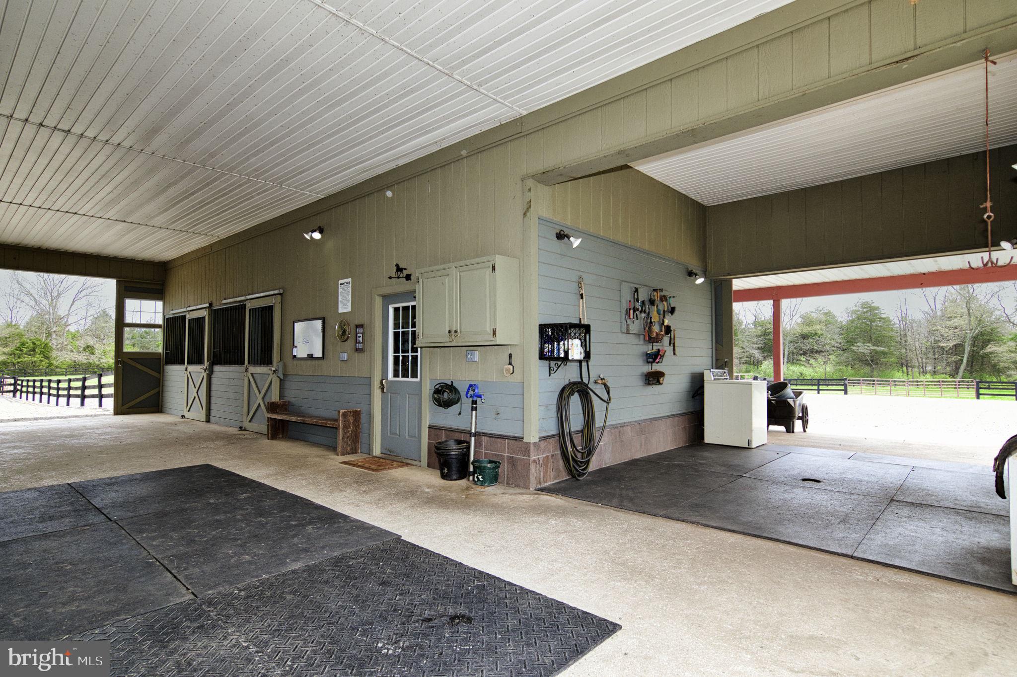 MOUNTAIN FARM - Residential