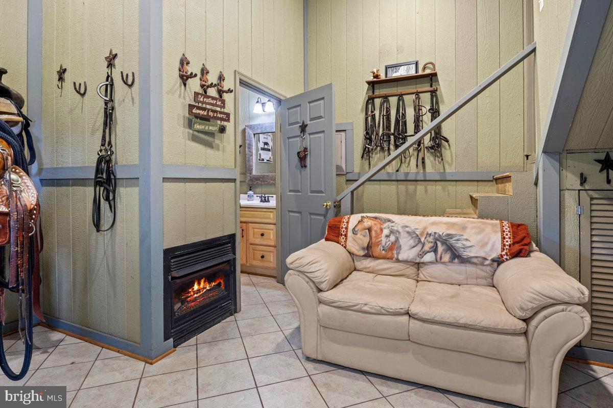 MOUNTAIN FARM - Residential