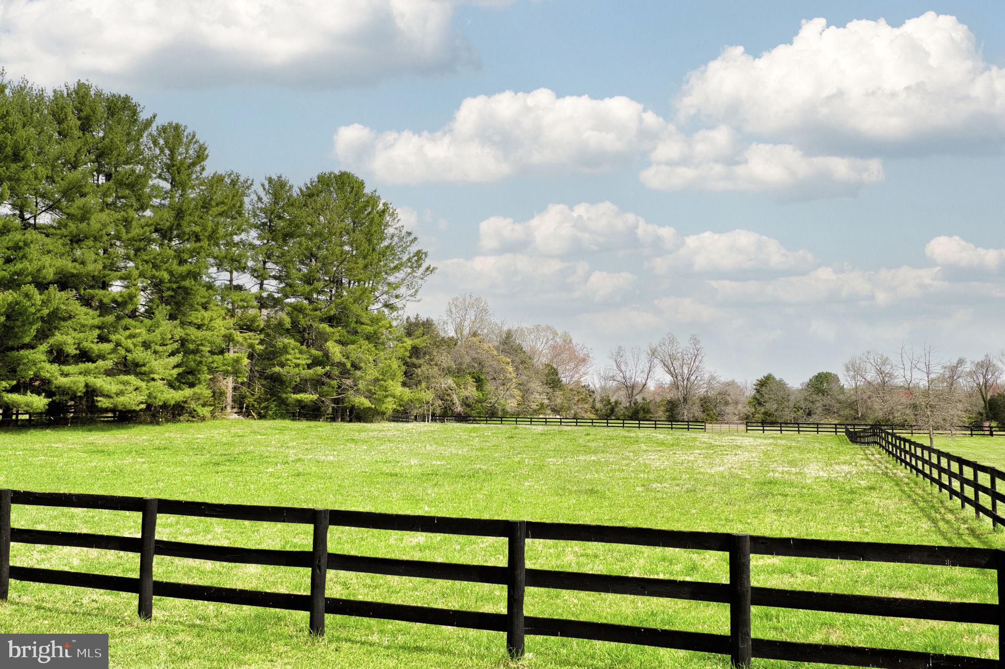 MOUNTAIN FARM - Residential