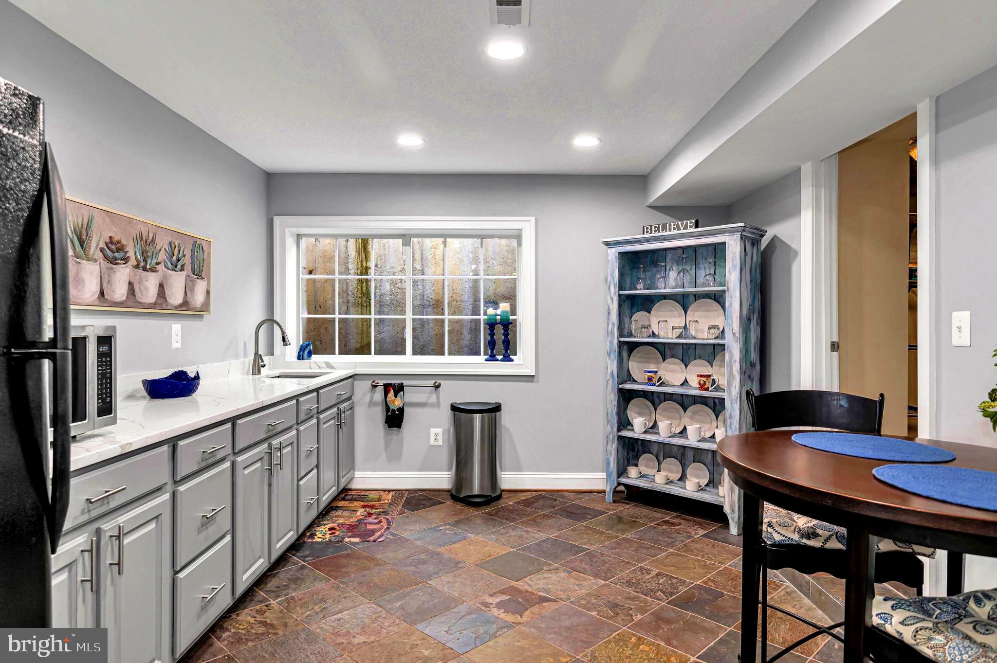 MOUNTAIN FARM - Residential